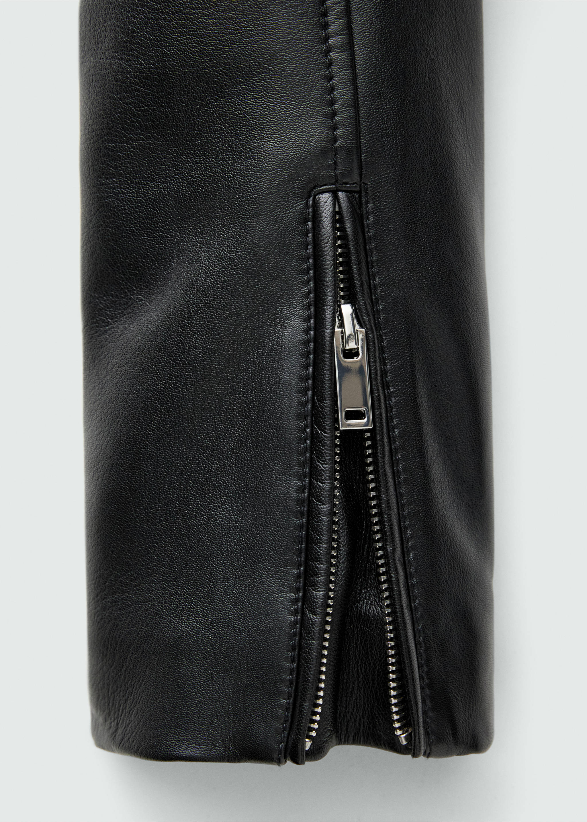 Cropped leather biker jacket - Details of the article 0, Black. Ref: 77069069-00.