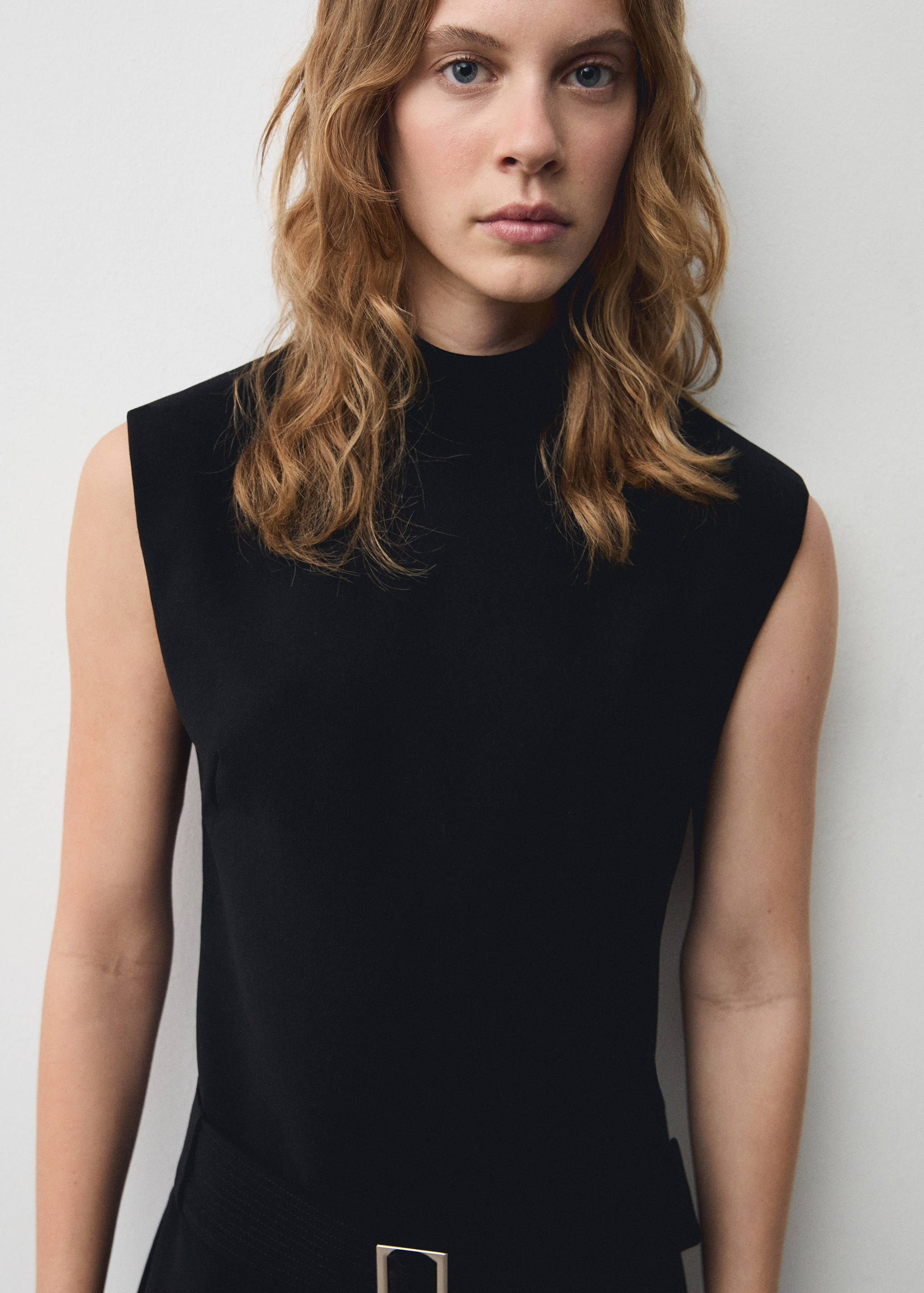 Robe courte ceinture - Détail de l'article 1