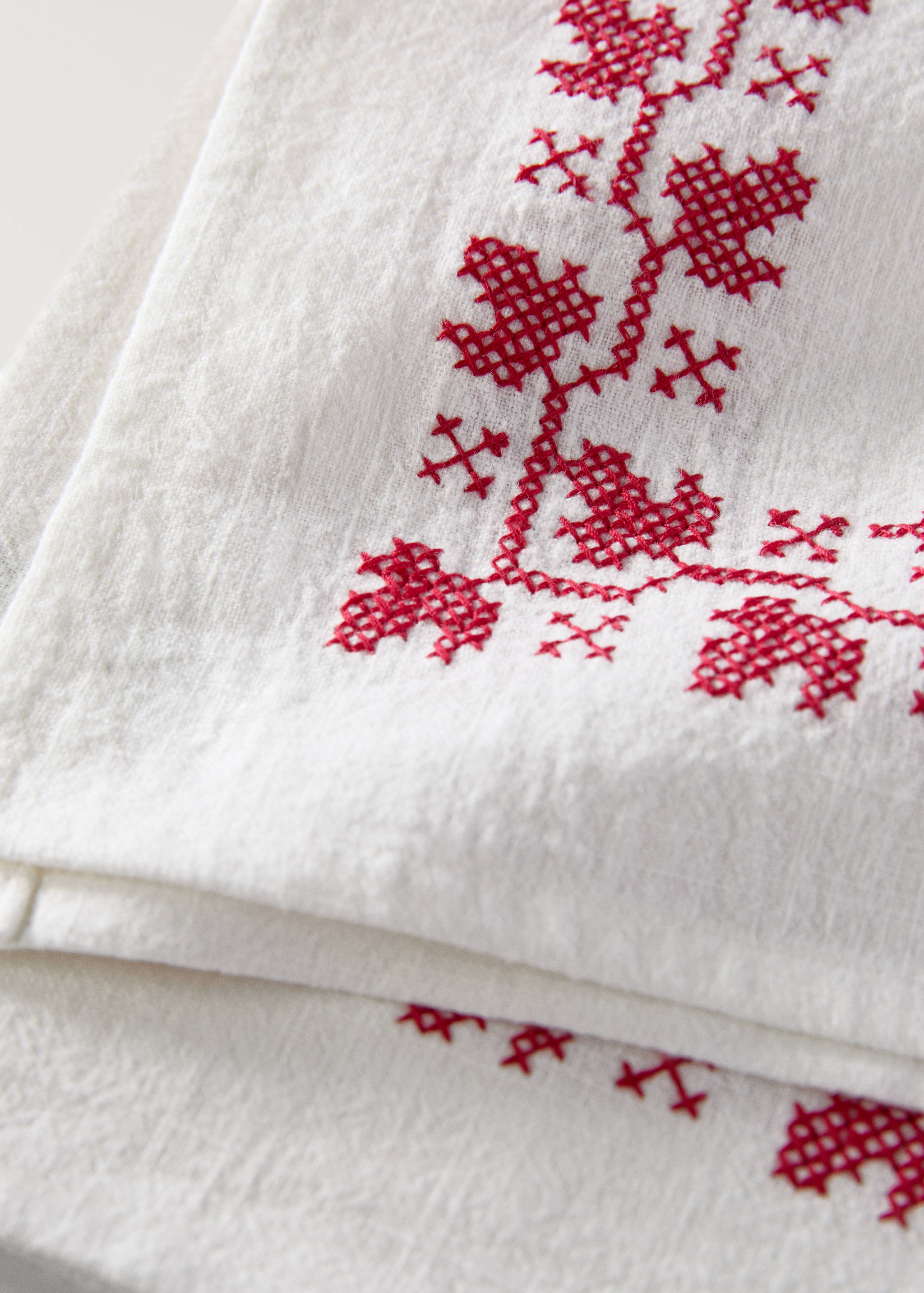 Tovalló detall brodat - Detall de l'article 3