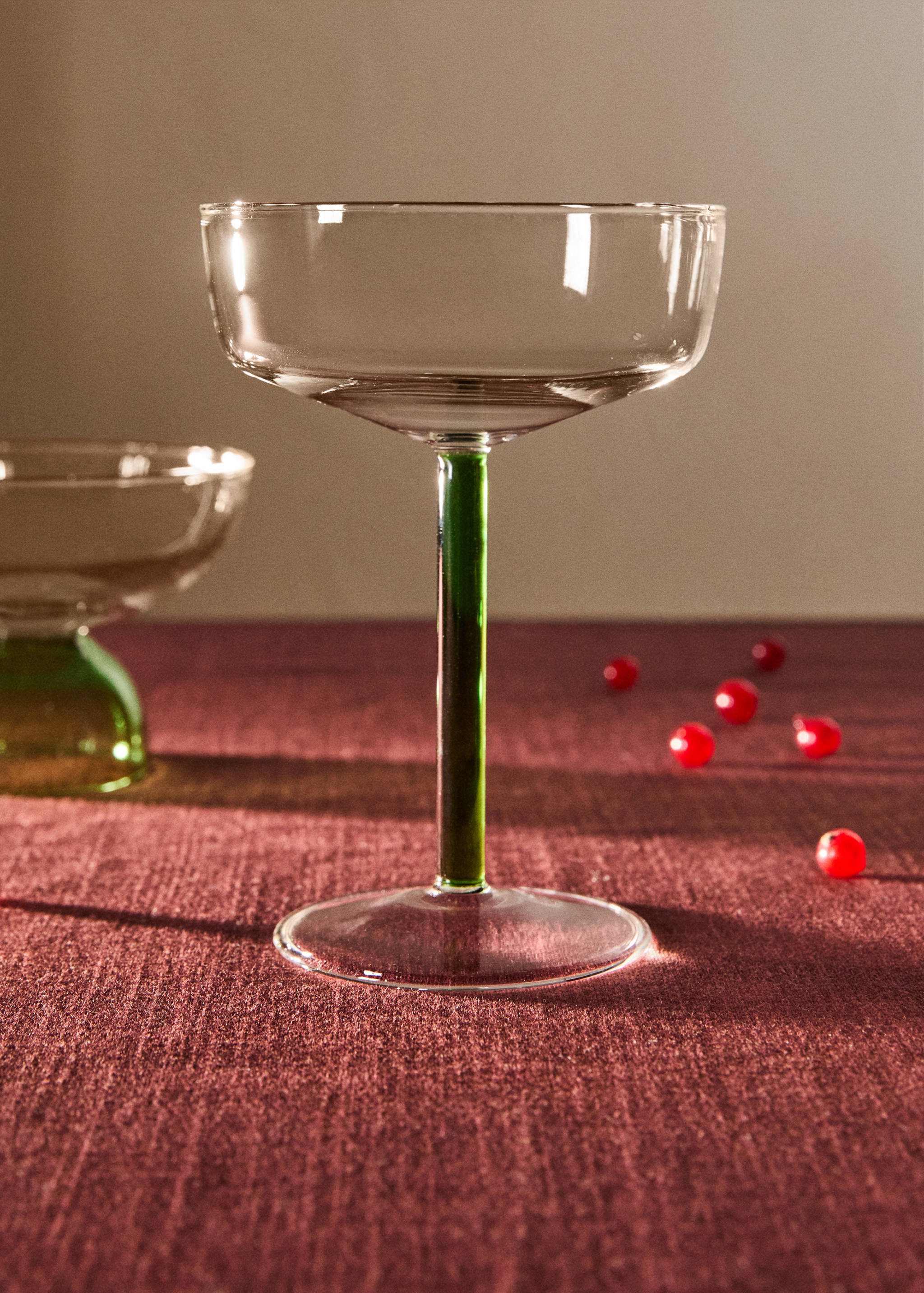 Borosilicate glass with stem detail - General plane
