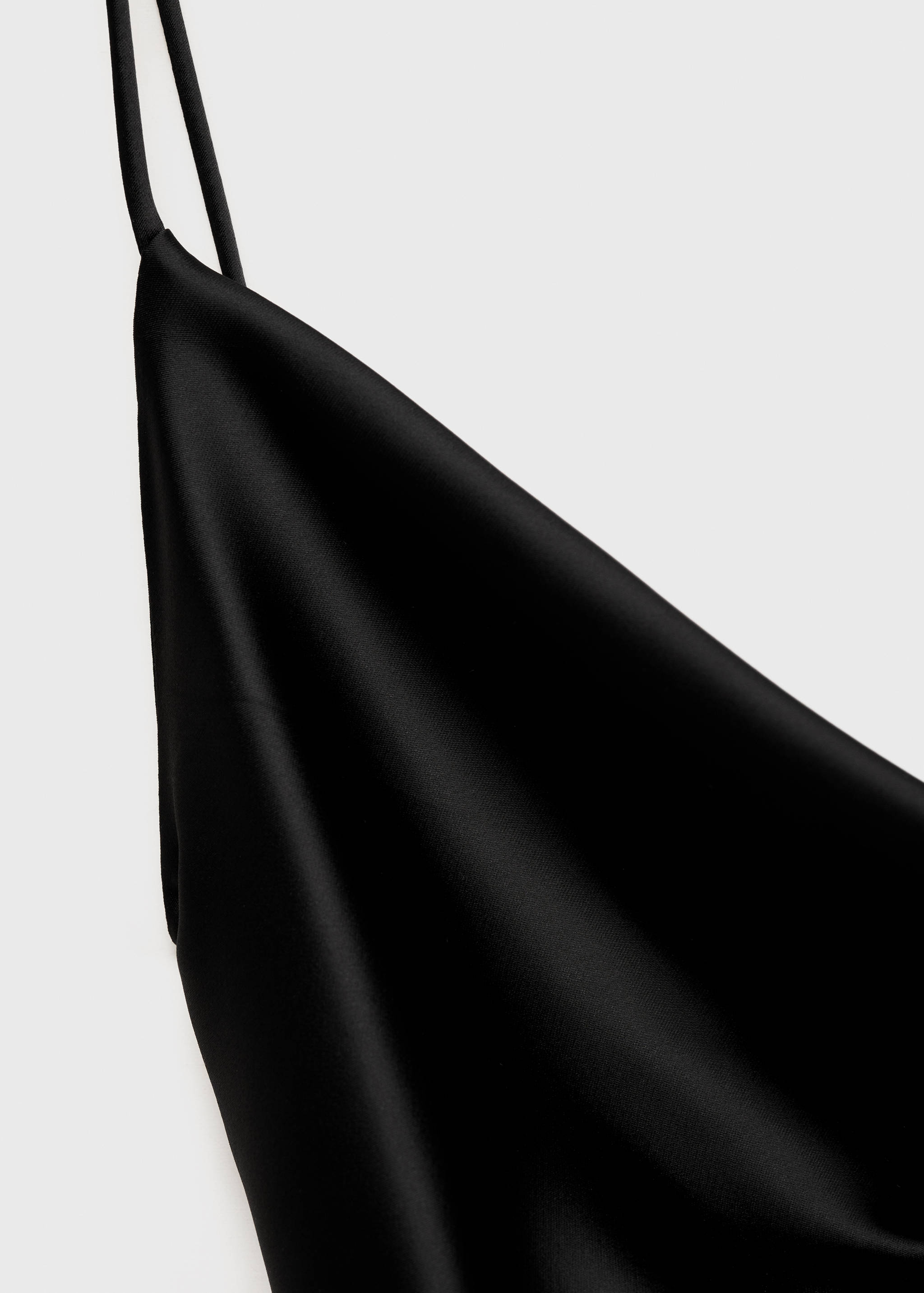 Kurzes Kleid mit gekreuztem Rücken - Detail des Artikels 0