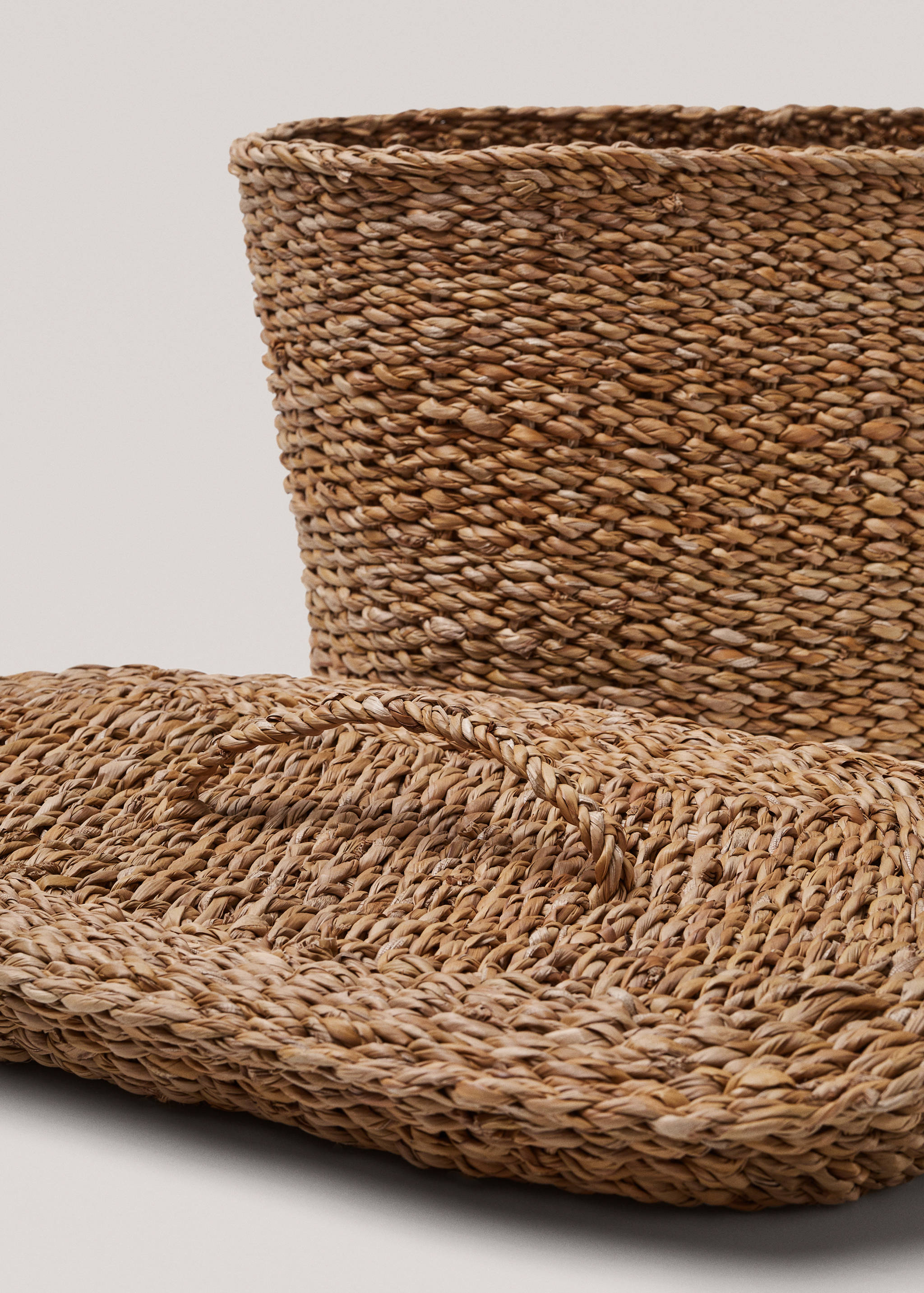 Medium natural fibre oval basket - Details of the article 2