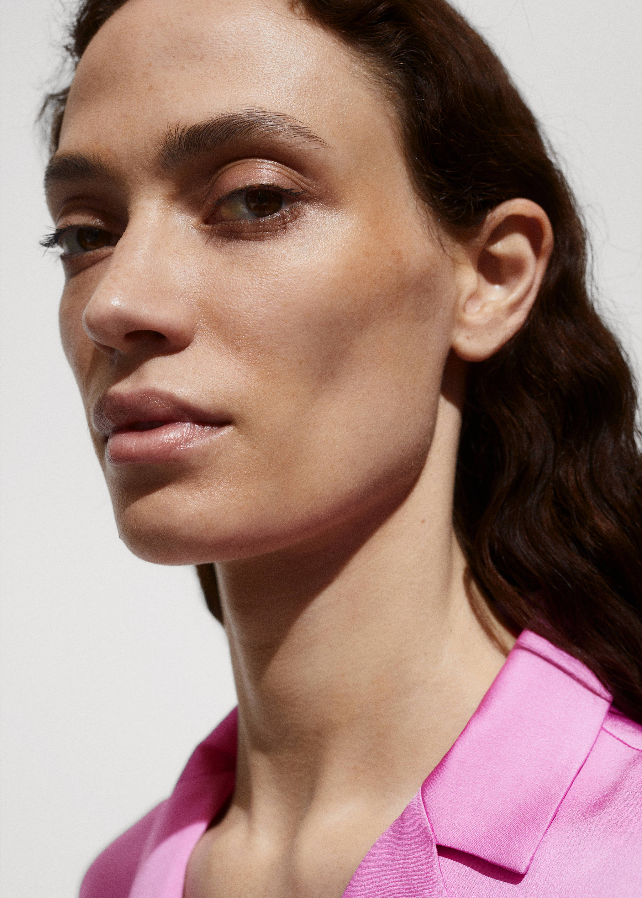 Soepelvallende satijnen blouse - Detail van het artikel 1