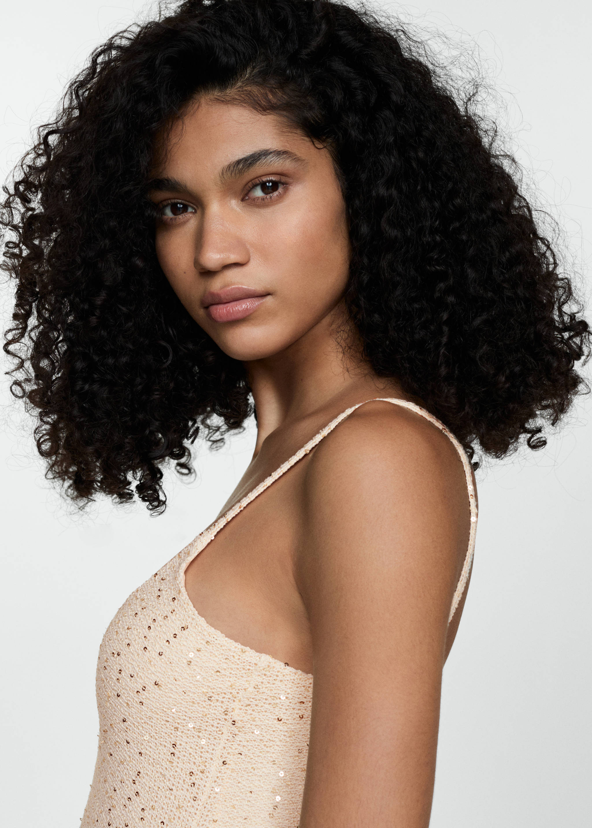 Rochie scurtă mulată cu paiete - Detaliu al articolului 1