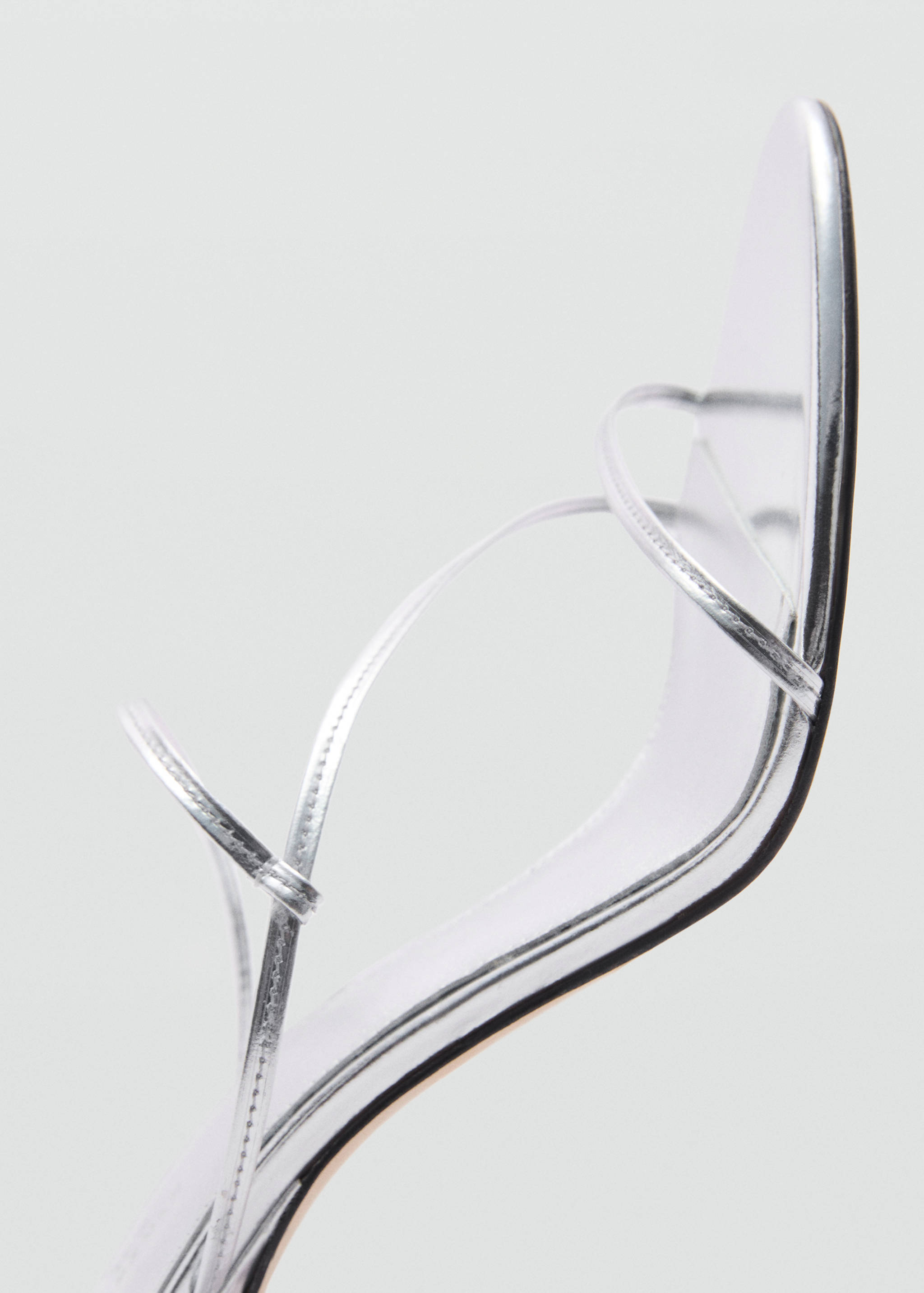 Heeled leather sandals with straps - Details of the article 2