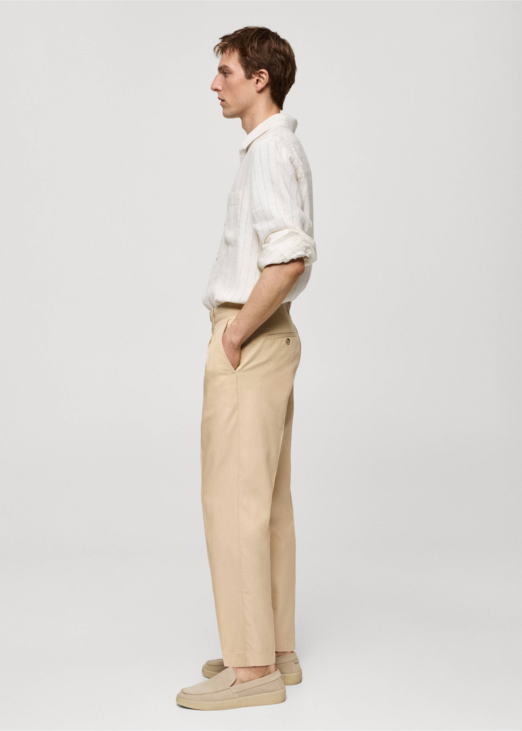 Cotton lyocell pleated trousers - Details of the article 6, Vanilla. Ref: 77070562-00.