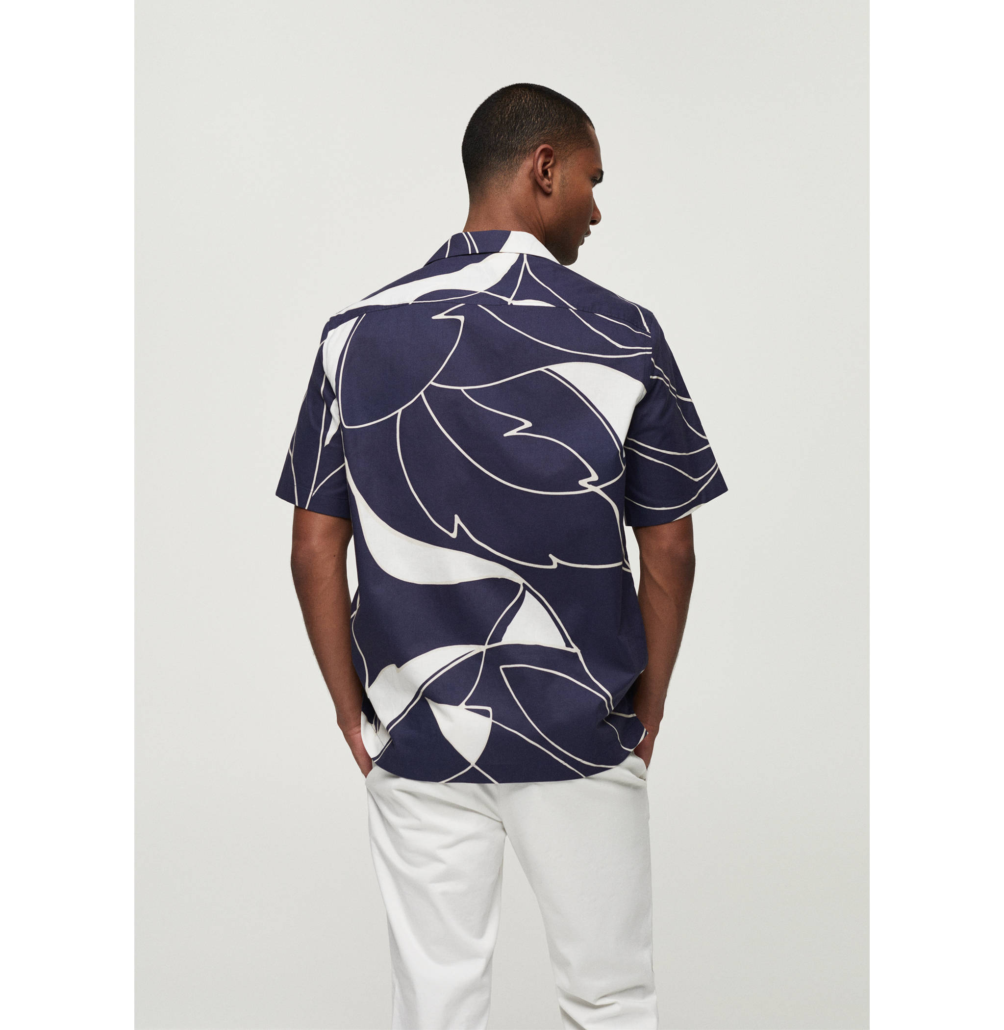 100% cotton printed shirt - Reverse of the article