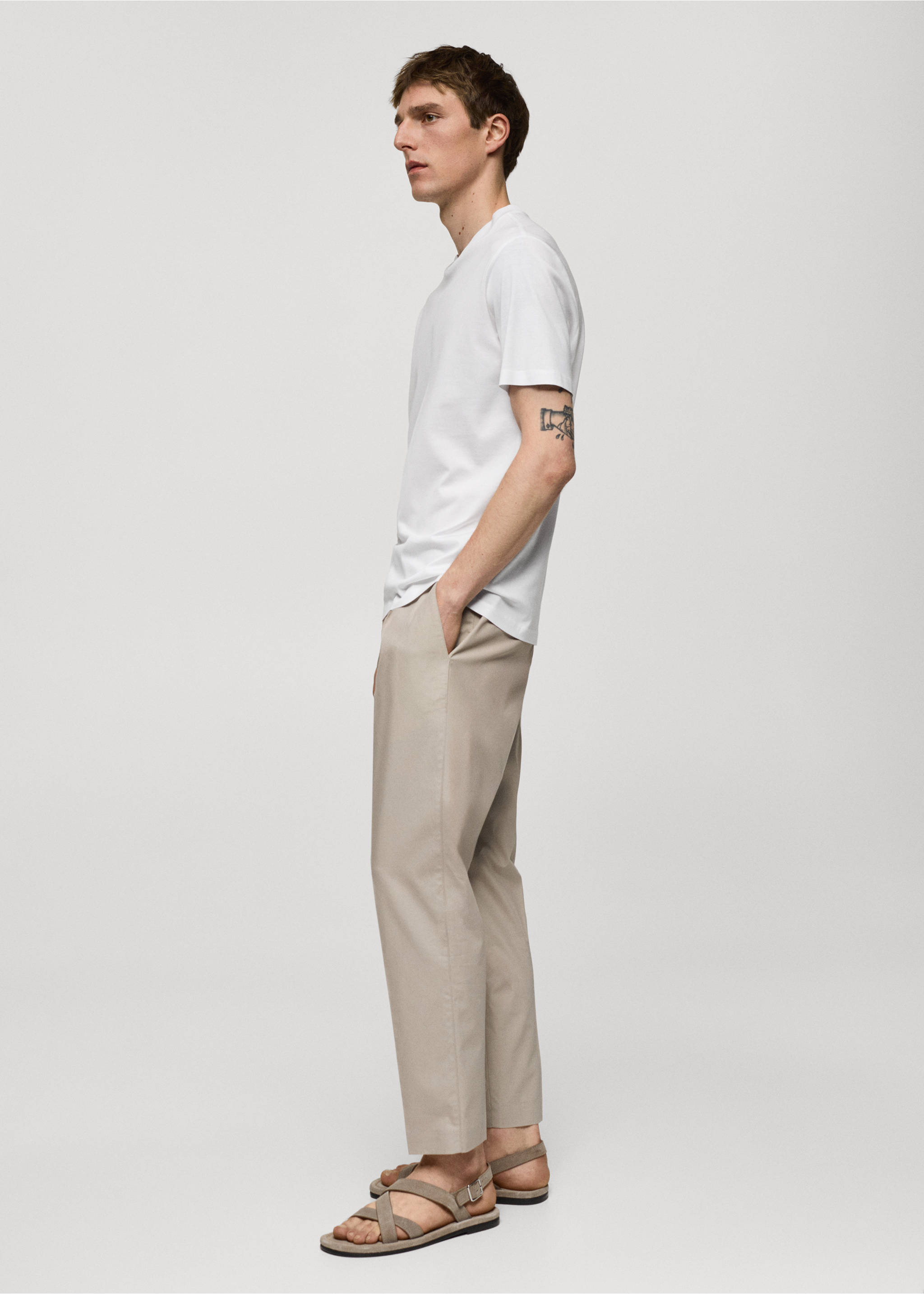 100% cotton slim-fit t-shirt - Details of the article 2, White. Ref: 77070585-00.