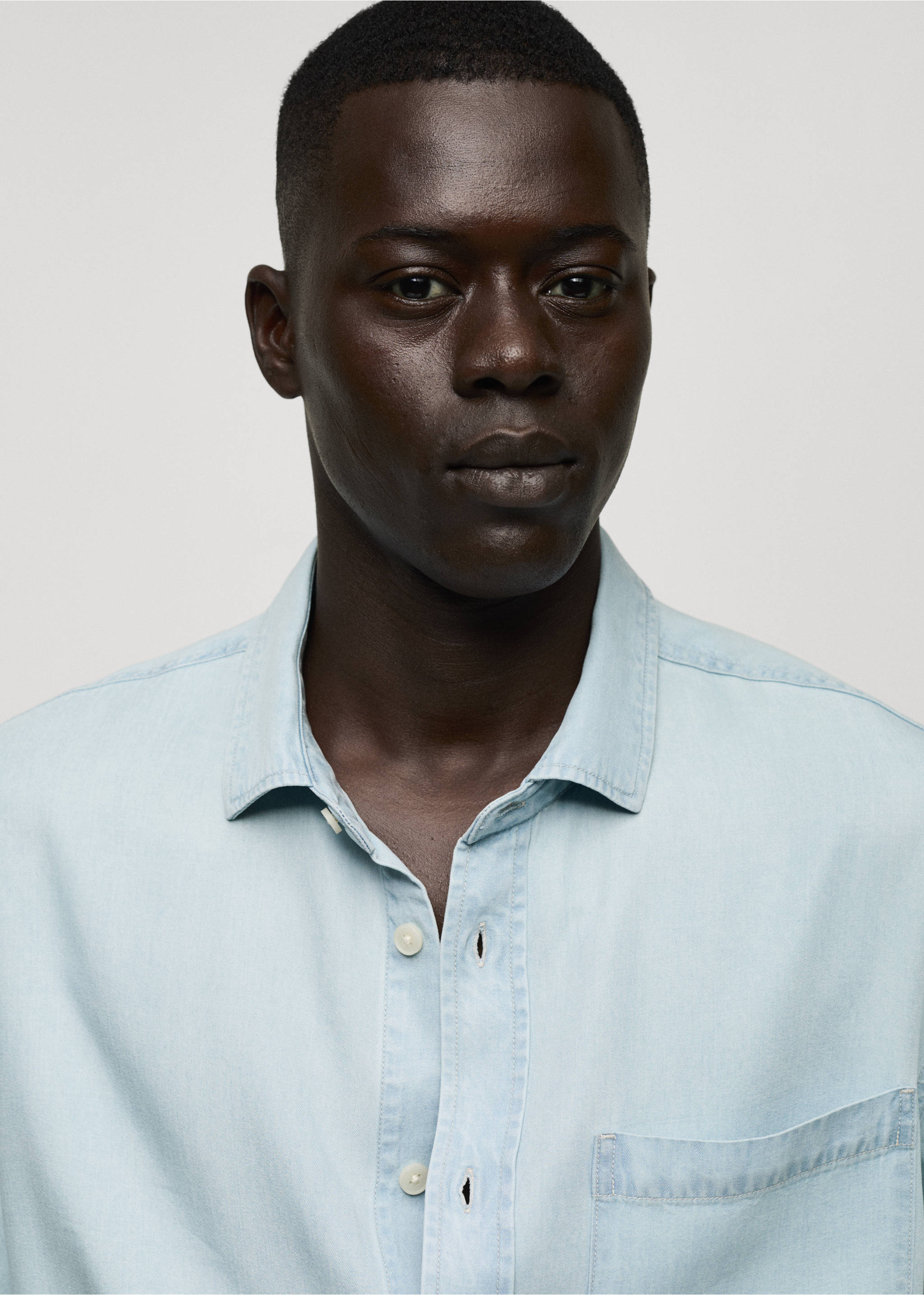 Regular-fit 100% Tencel shirt - Details of the article 1, Bleach Blue. Ref: 77070591-00.