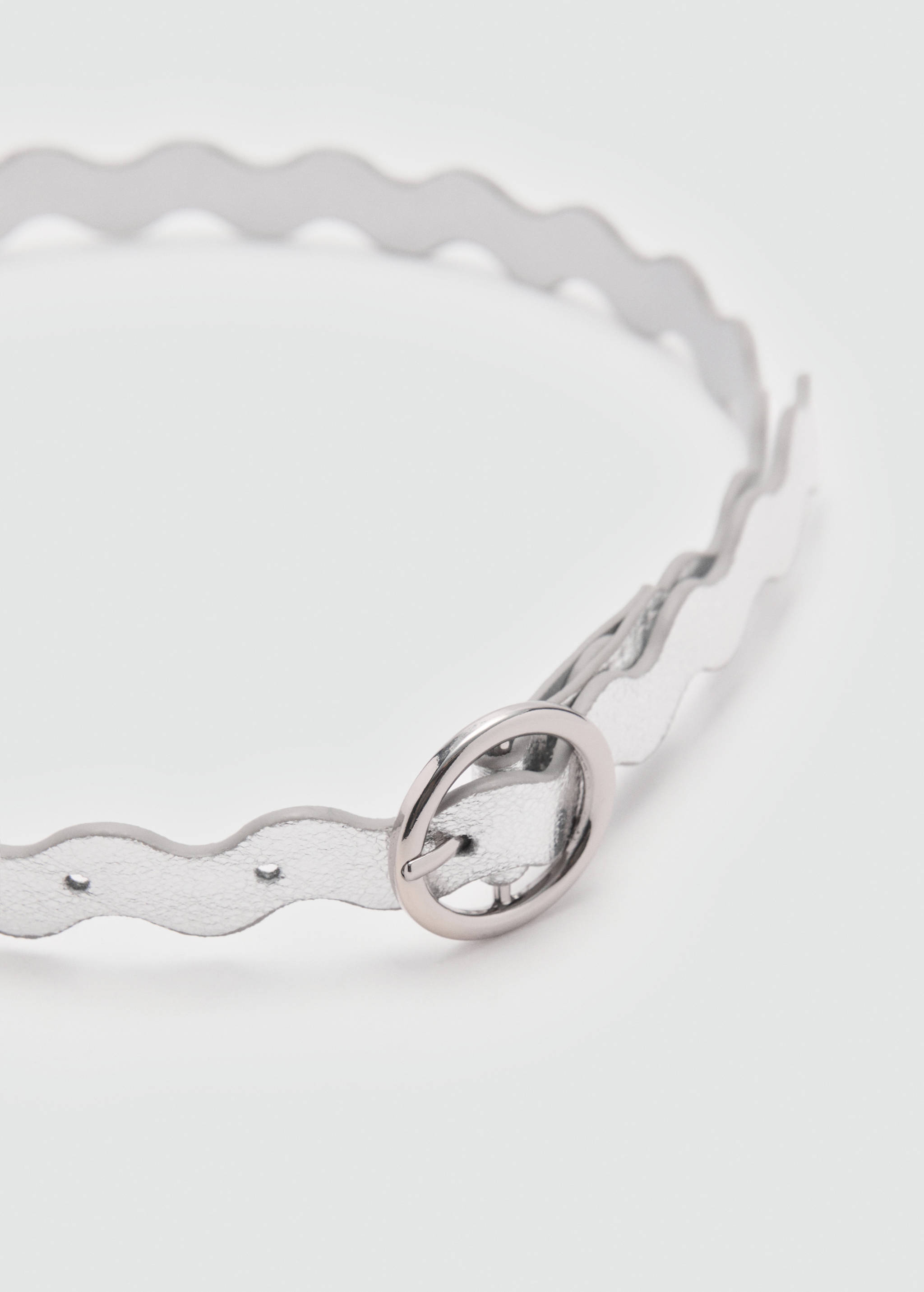 Ceinture ondulée métallisée - Plan moyen