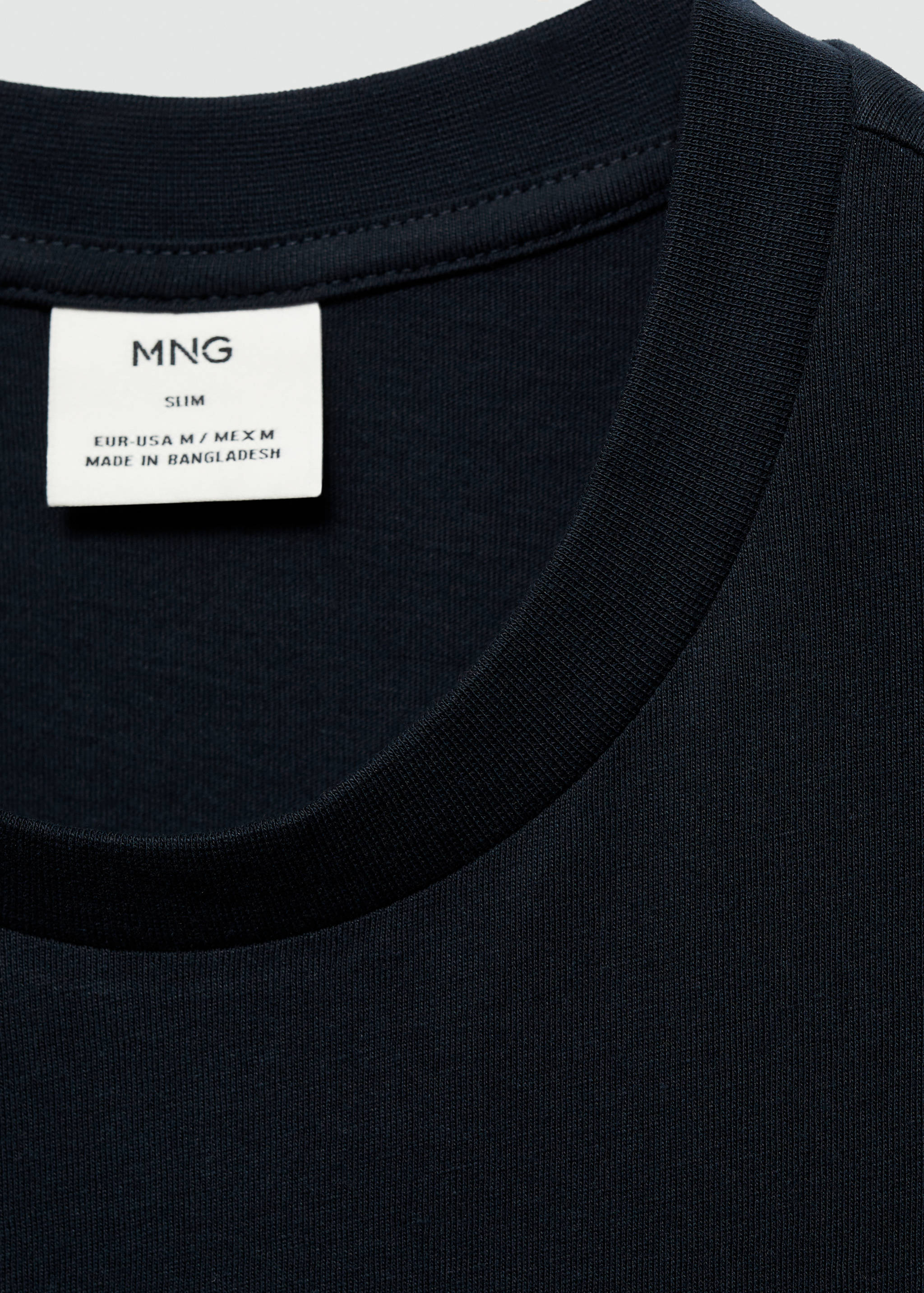 Slim Fit-Baumwoll-T-Shirt - Detail des Artikels 8