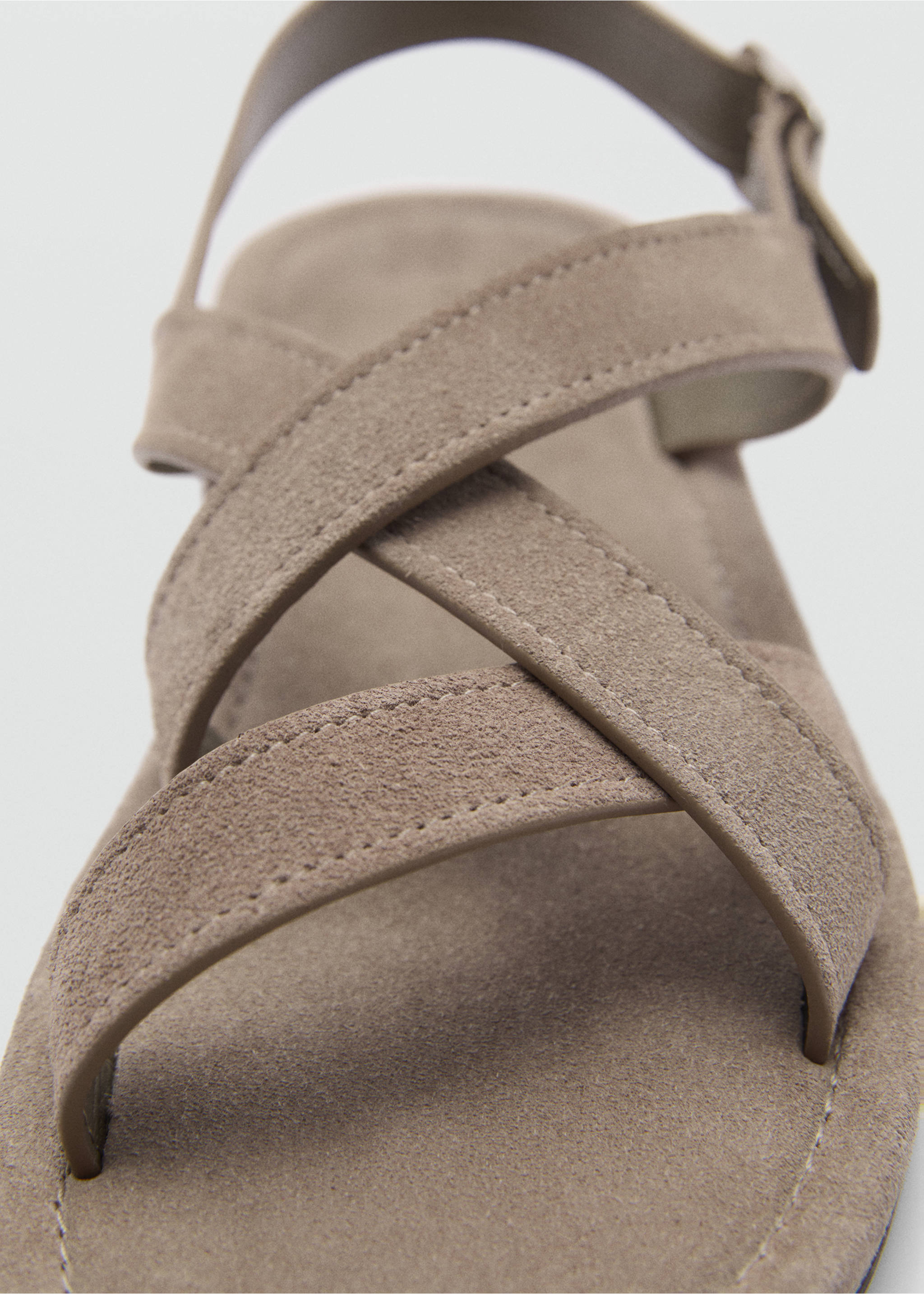 Suede leather sandals with crossed straps - Details of the article 2, Medium Brown. Ref: 77070616-00.