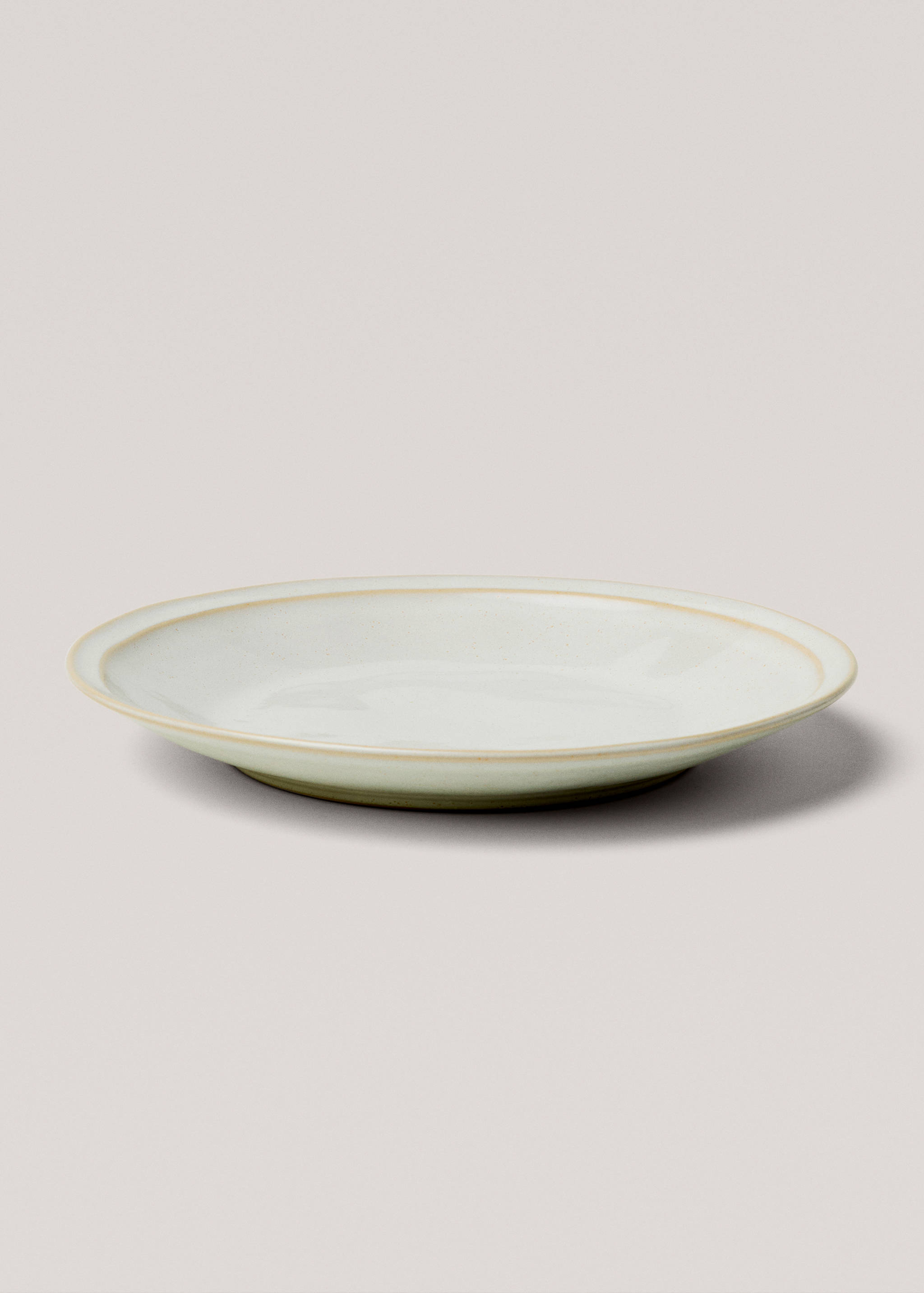 Aged double-edged stoneware dinner plate - Details of the article 1