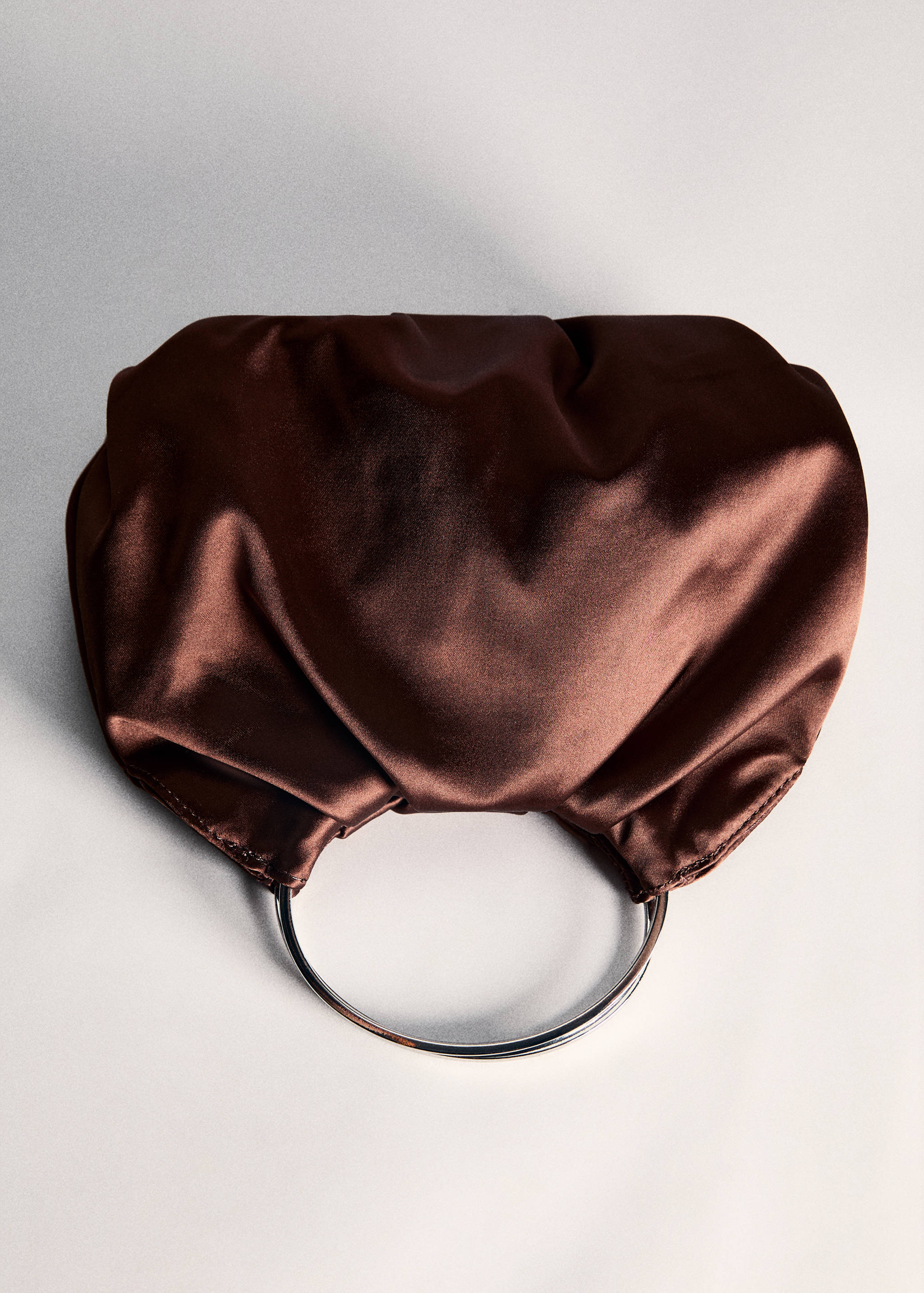 Σατινέ τσάντα με μεταλλικό δακτυλίδι - Λεπτομέρεια του προϊόντος 5