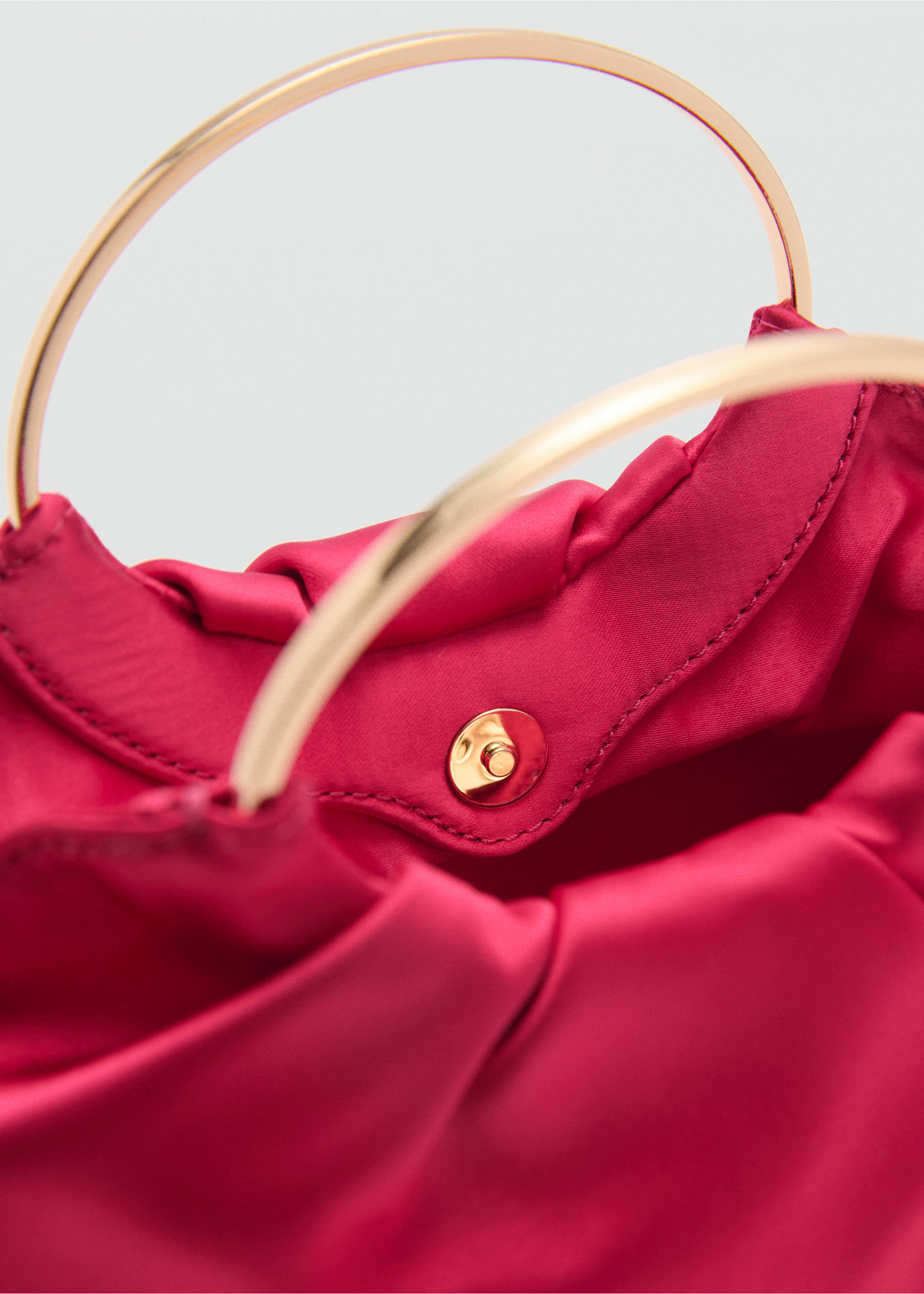 Satin bag with metal ring - Details of the article 1, Fuchsia. Ref: 77070624-00.