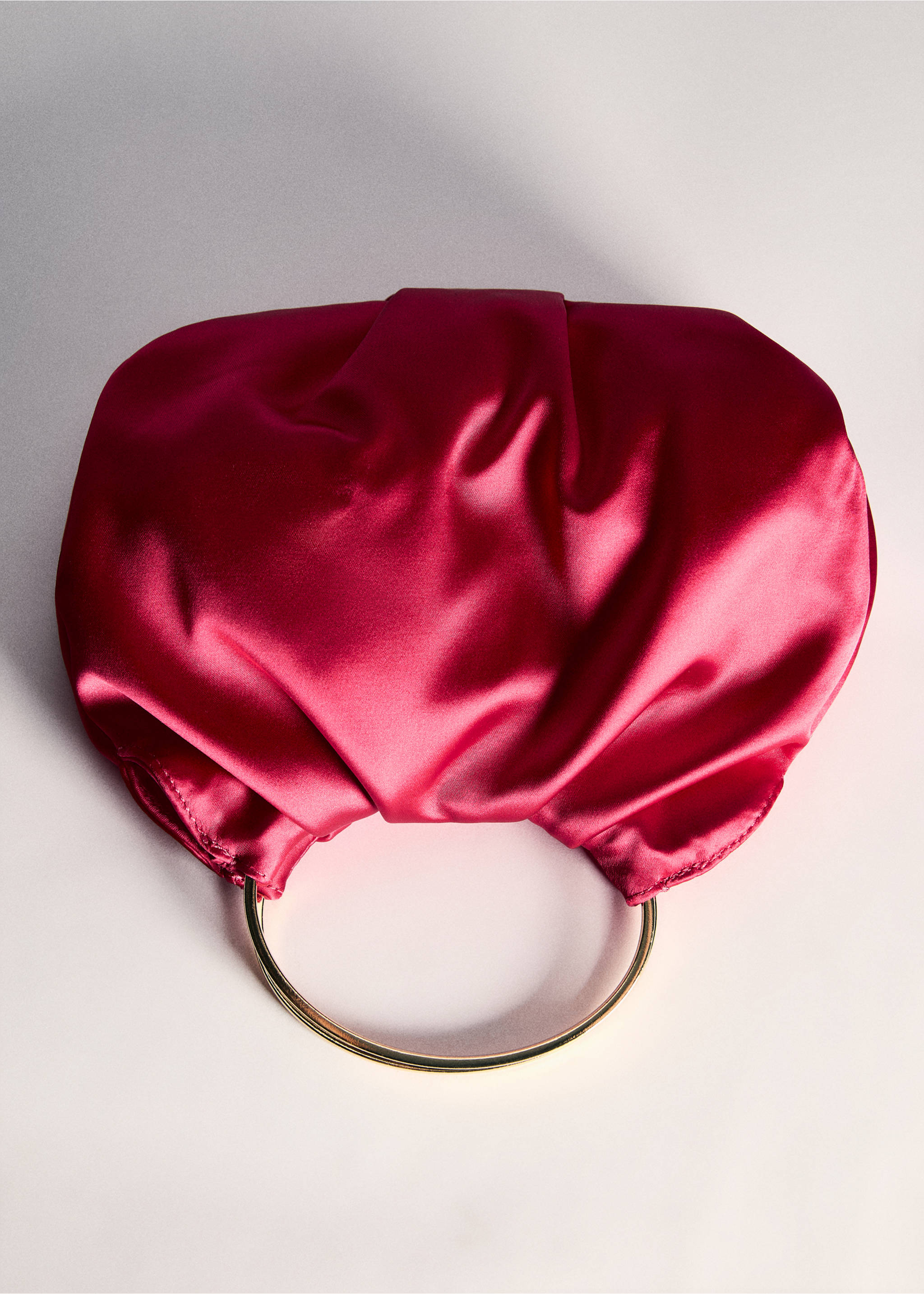 Satin bag with metal ring - Details of the article 5, Fuchsia. Ref: 77070624-00.