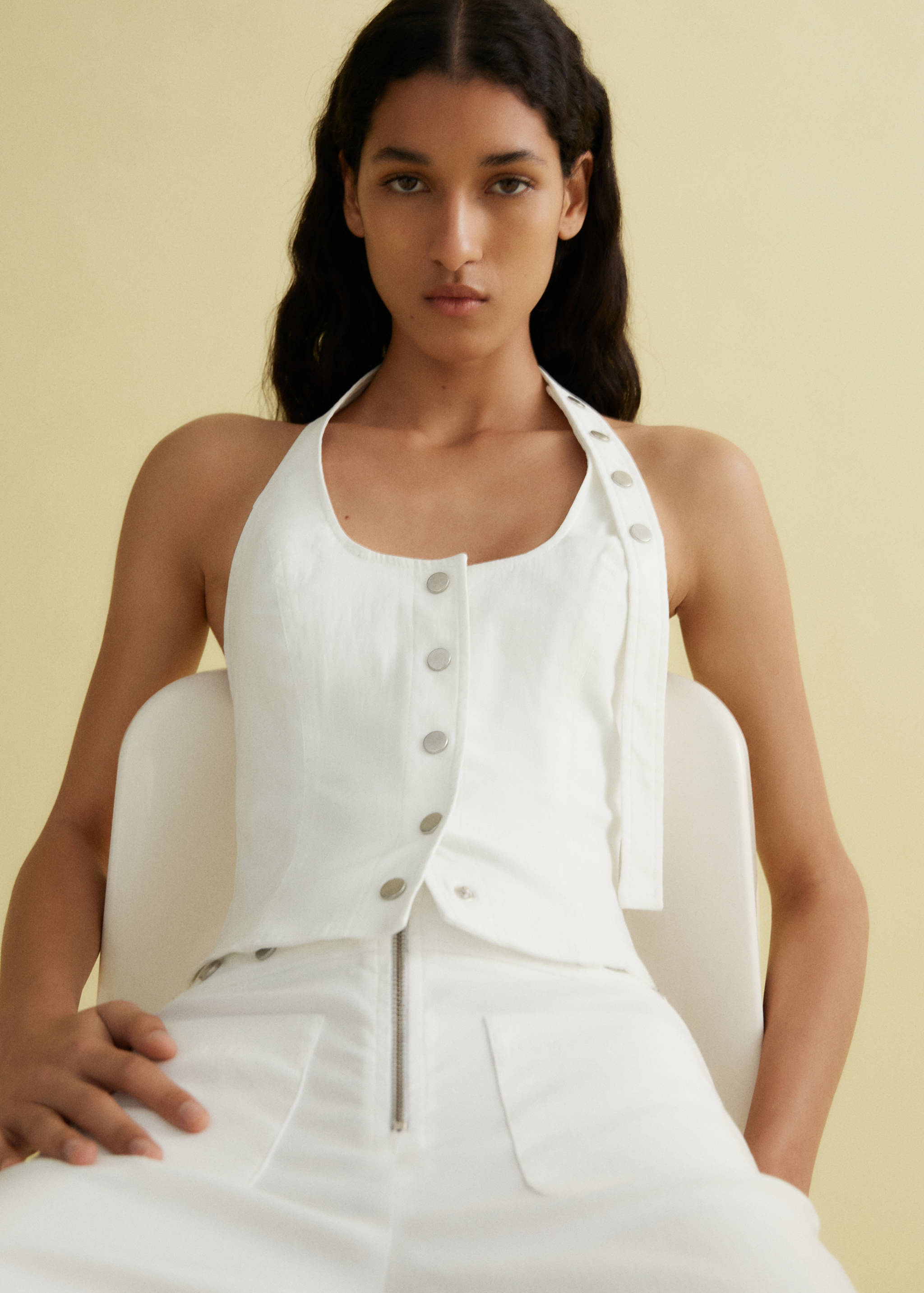 Halter-neck top with buttons - Details of the article 1
