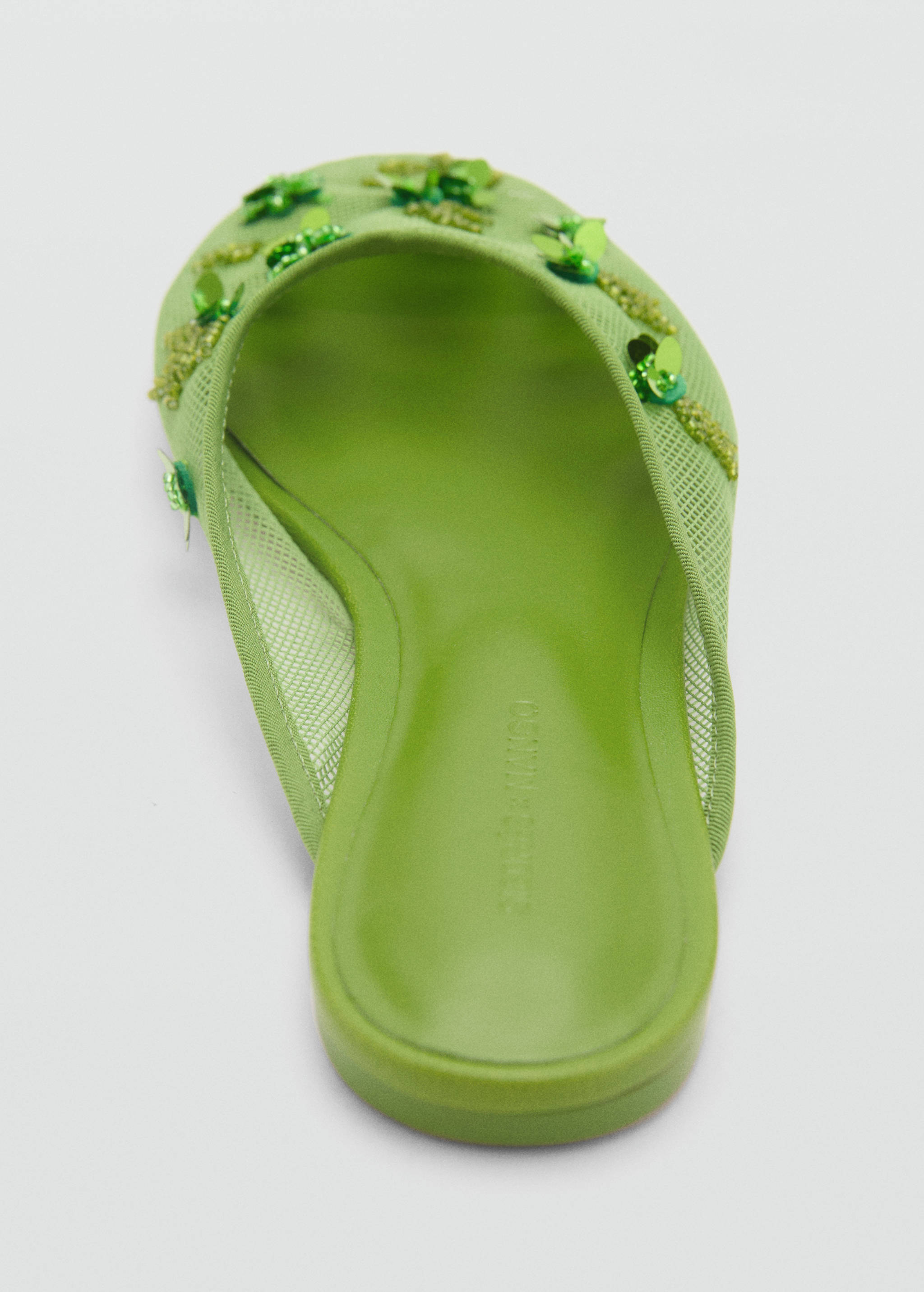 Mesh beaded shoe - Details of the article 1