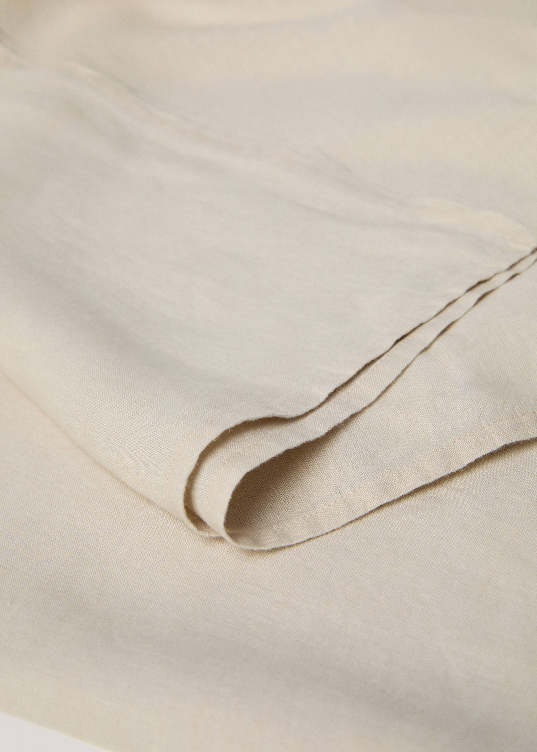 100% linen tablecloth for 6 to 8 people - Details of the article 1