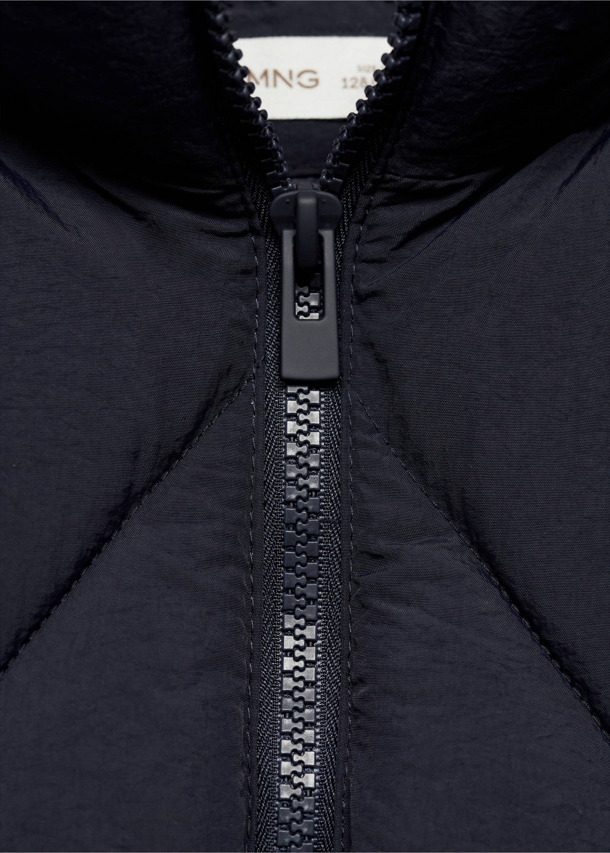 Steppanorak mit Taschen - Detail des Artikels 8, Dunkles Marineblau. Ref: 77072540-00.