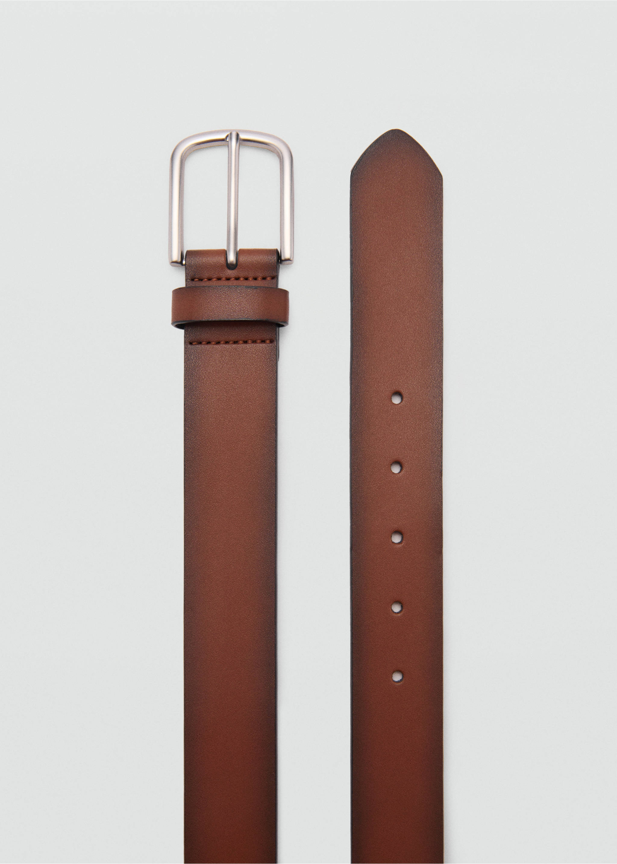 Pebbled leather belt - Details of the article 1, Leather. Ref: 77072543-00.