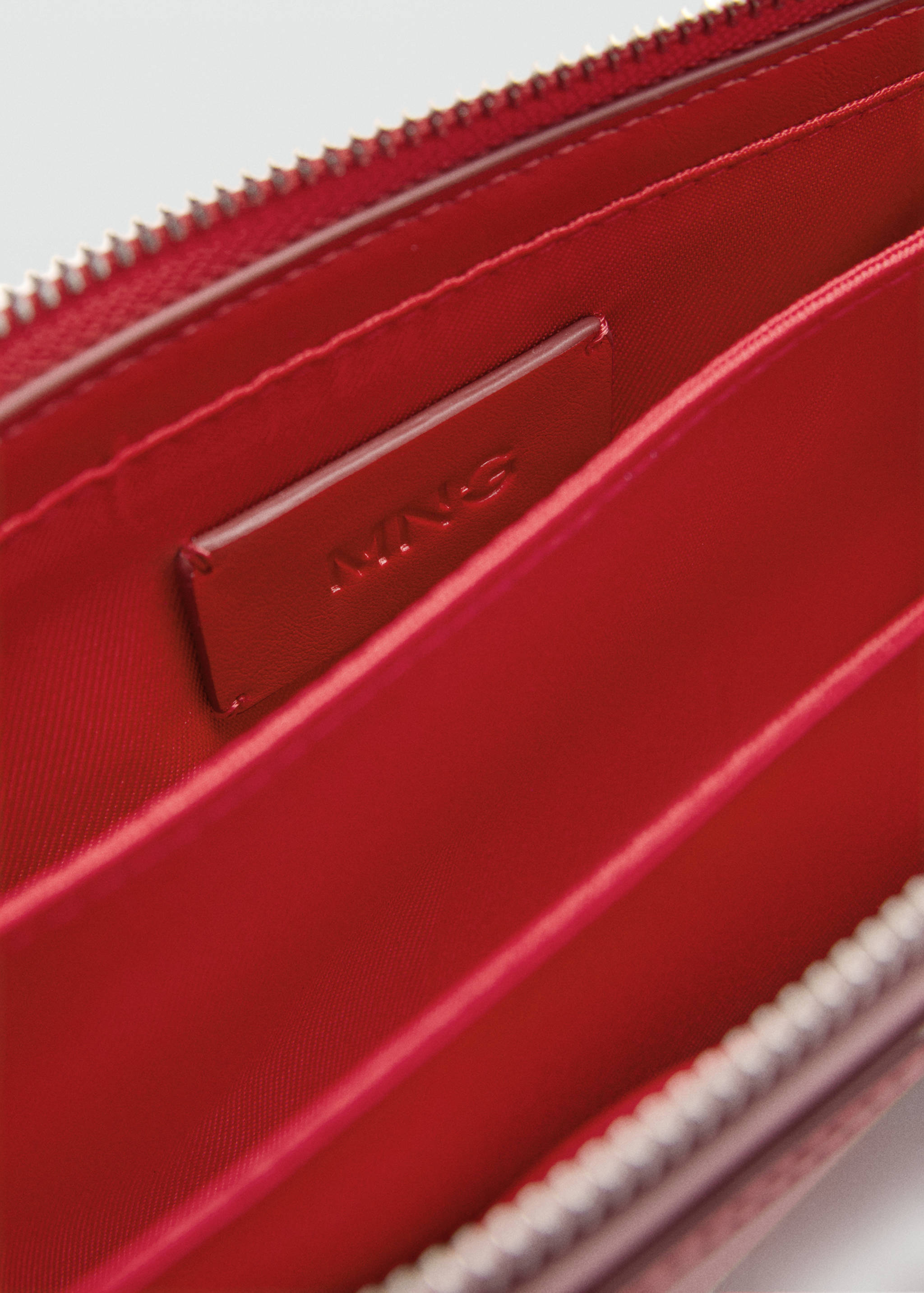 Shoulder bag with pockets - Details of the article 2