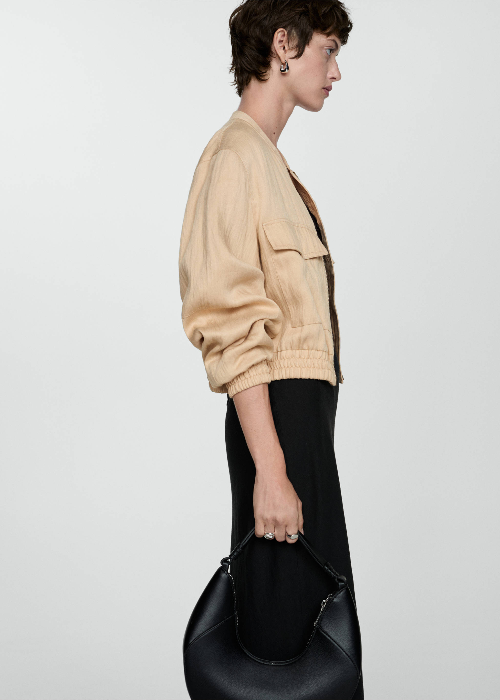 Bomber jacket - Details of the article 2, Beige. Ref: 77072916-00.