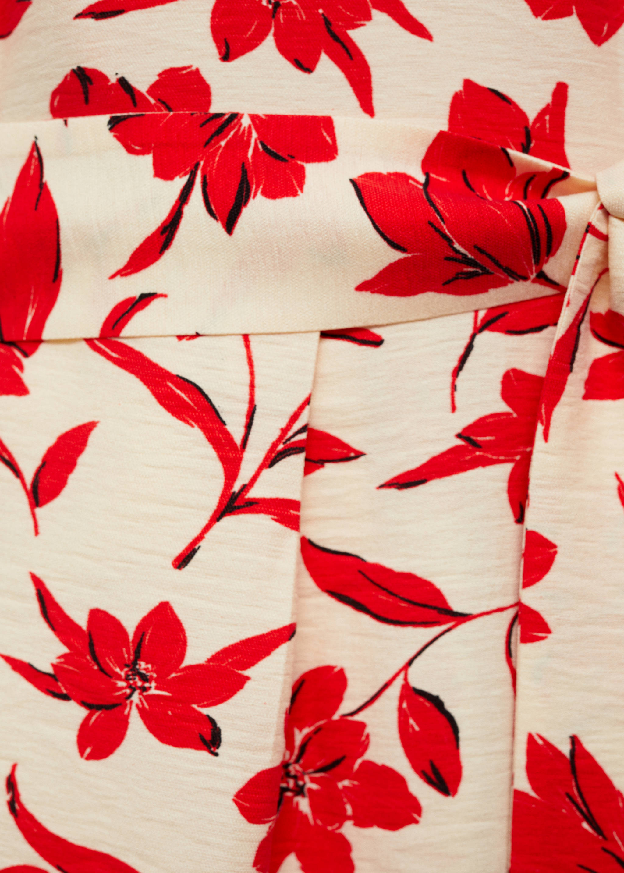 Kurzer Overall mit Blumenprint - Detail des Artikels 0