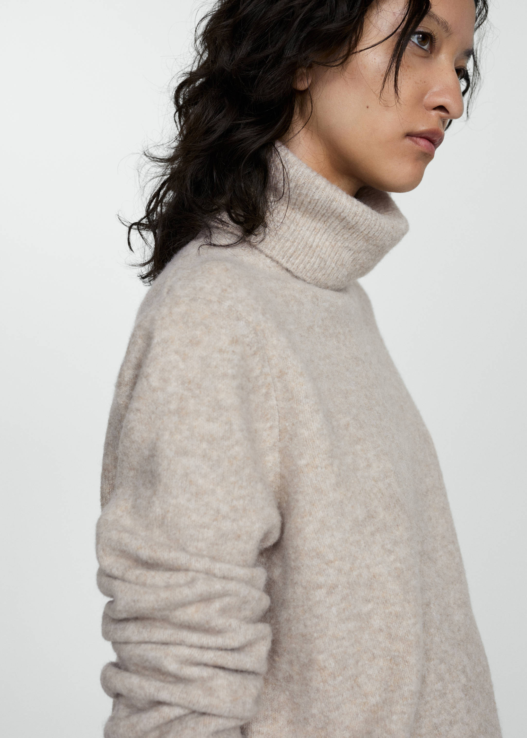 Turtleneck knit sweater - Details of the article 1