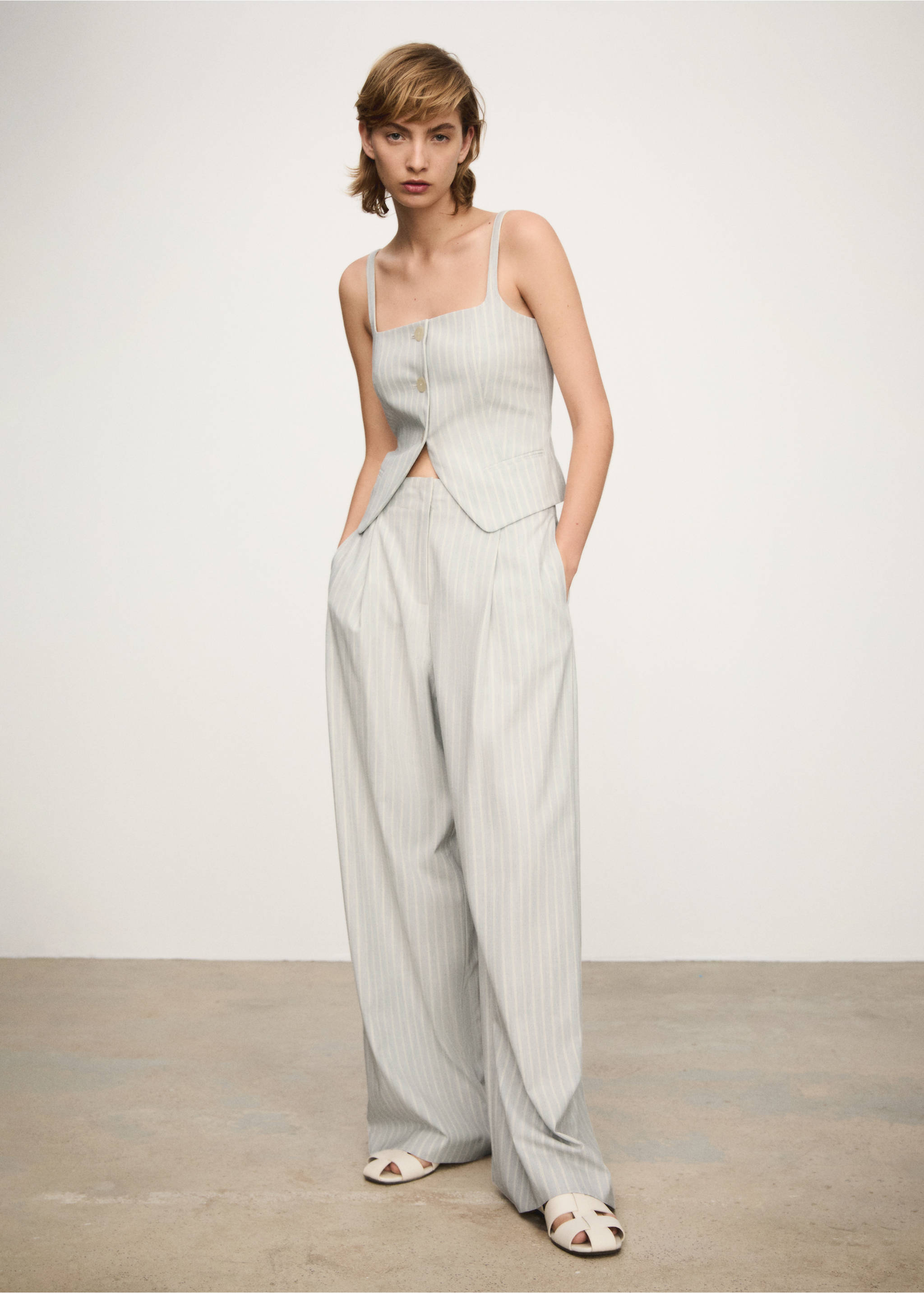 Chaleco rayas botones - Plano general, Azul celeste. Ref: 77073270-00.