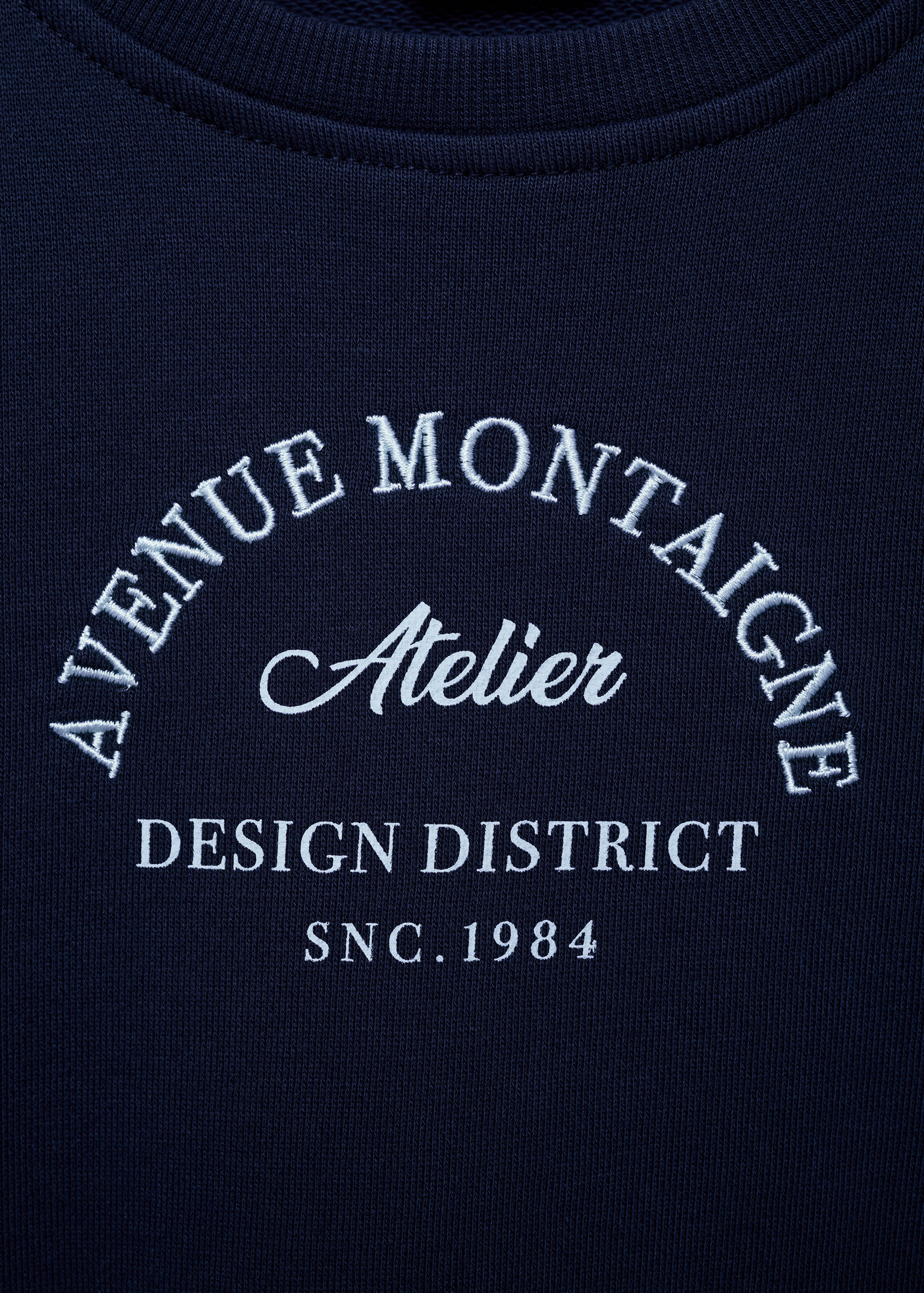 Gestreiftes Sweatshirt mit Hemdeinsatz - Detail des Artikels 8