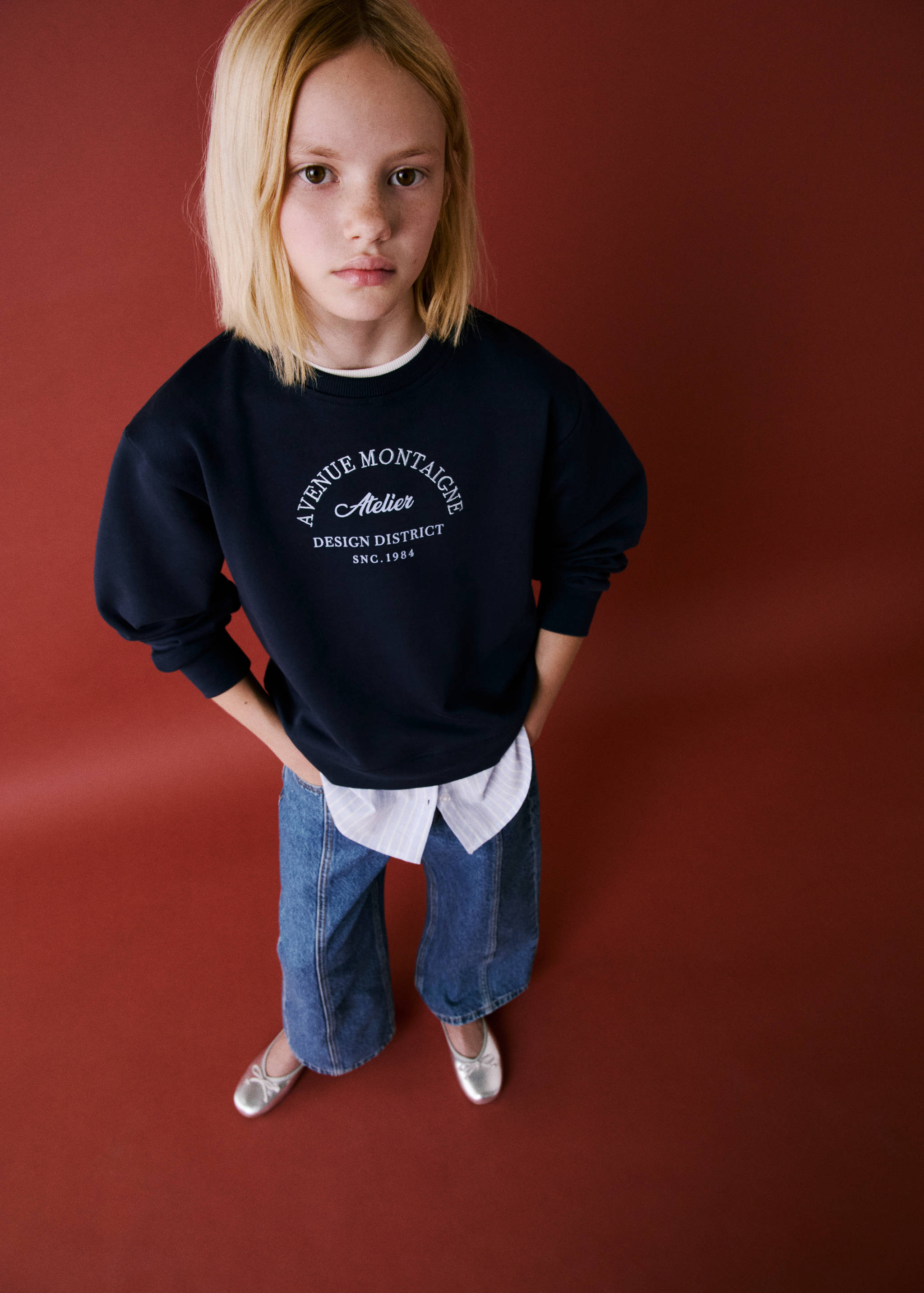 Gestreiftes Sweatshirt mit Hemdeinsatz - Detail des Artikels 5