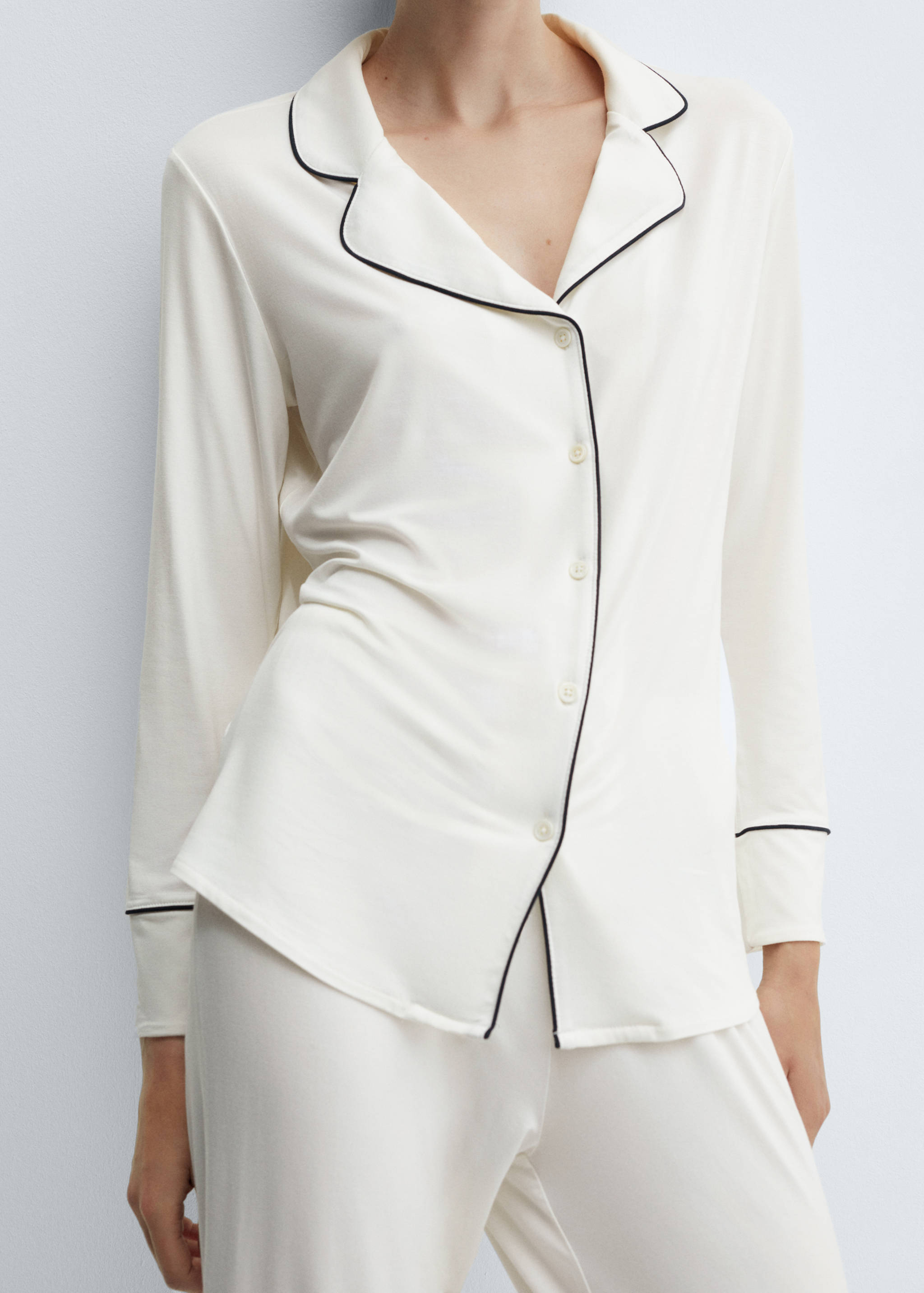 Dvoudílné pyžamo s ozdobným lemováním - Detail zboží 6