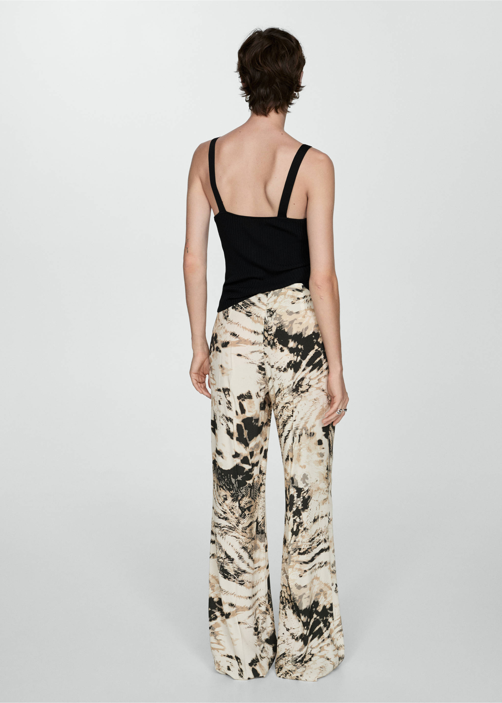 Fluid animal- print trousers - Reverse of the article, Ecru. Ref: 77073294-00.