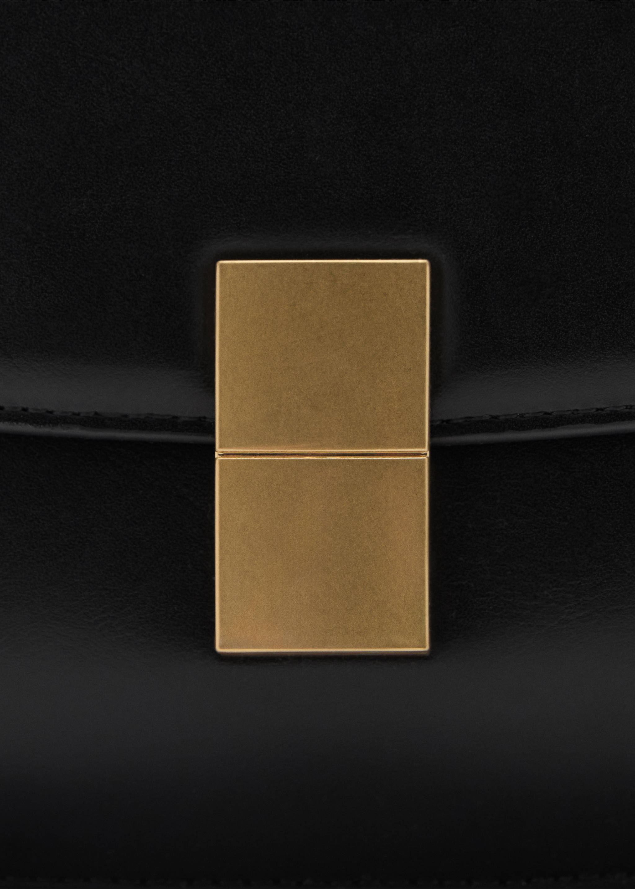 Crossbody bag with metal closure - Details of the article 2, Black. Ref: 77074011-00.