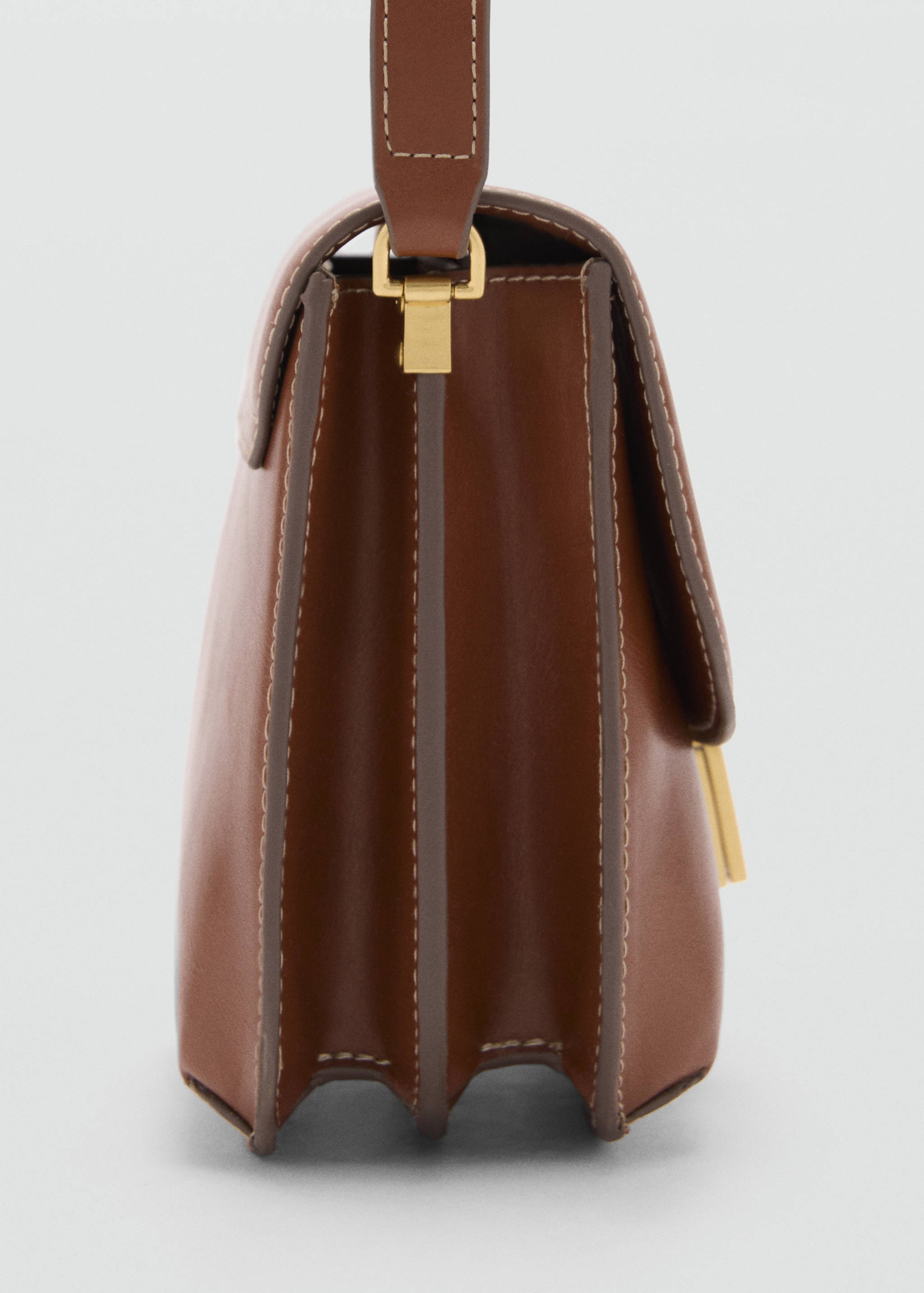 Crossbody bag with metal closure - Details of the article 1