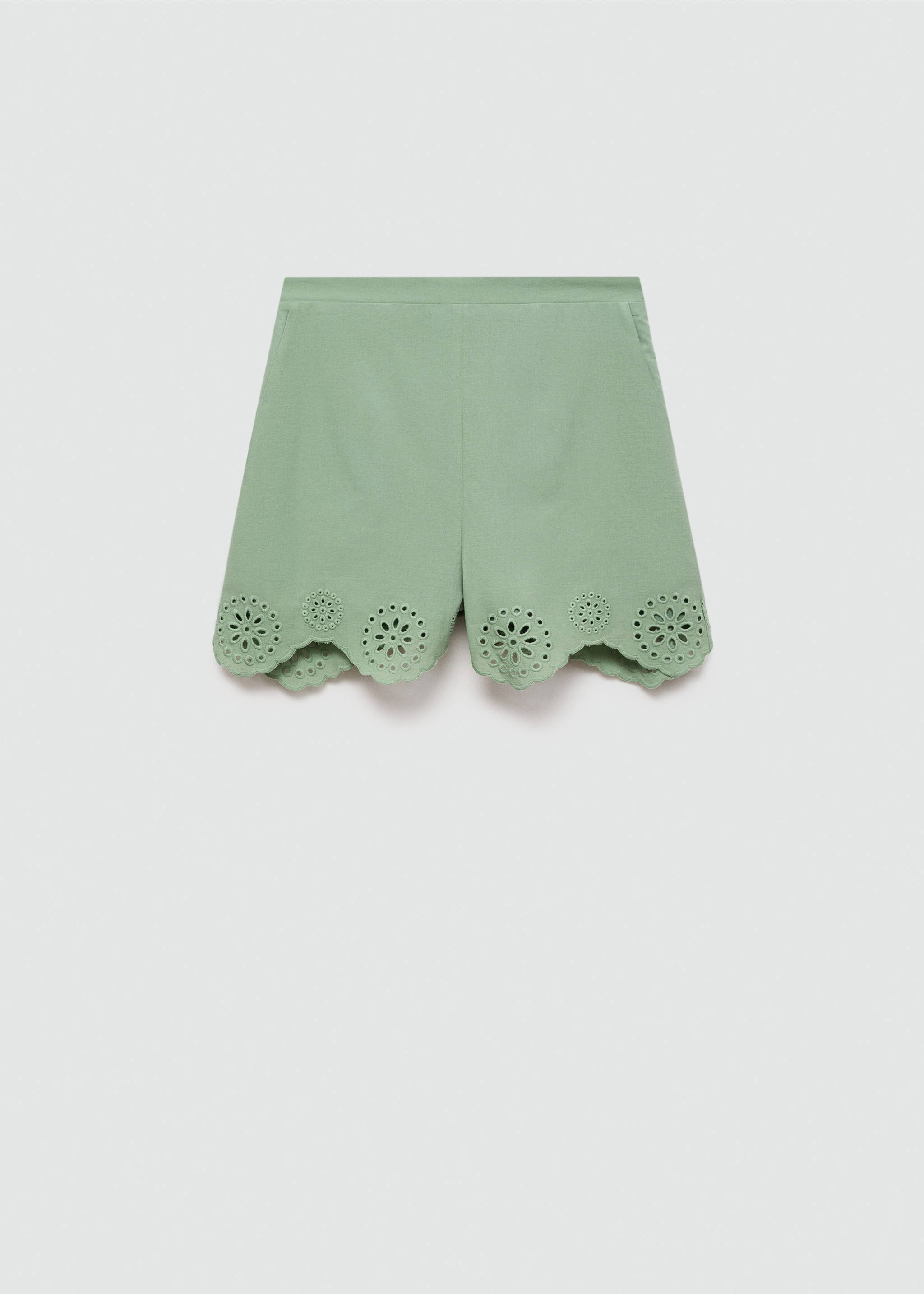 Short détails ajourés broderies - Article sans modèle, Vert. Ref: 77074017-00.