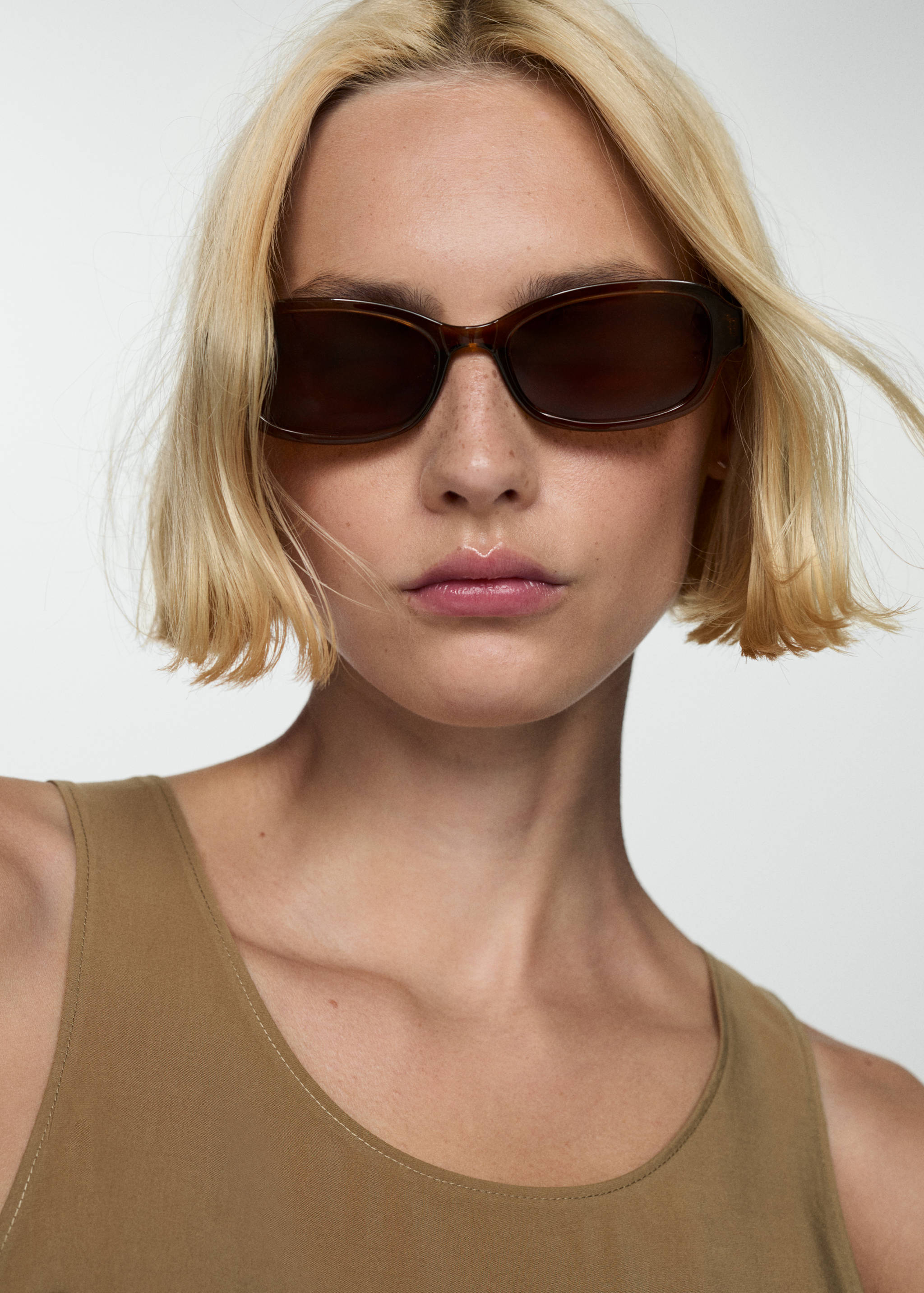 Modal sleeveless top - Details of the article 1