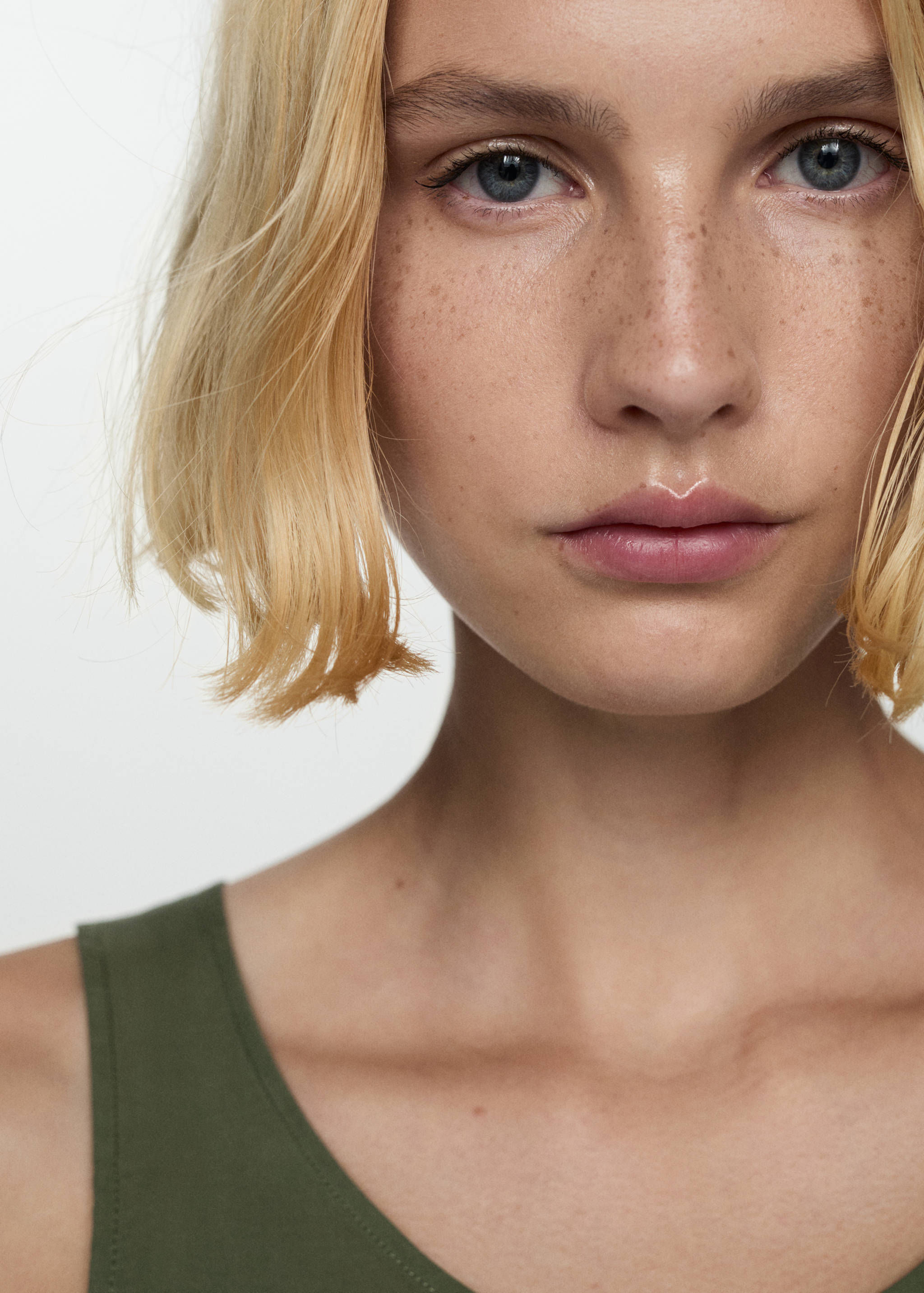 Top modal sans manches - Détail de l'article 1