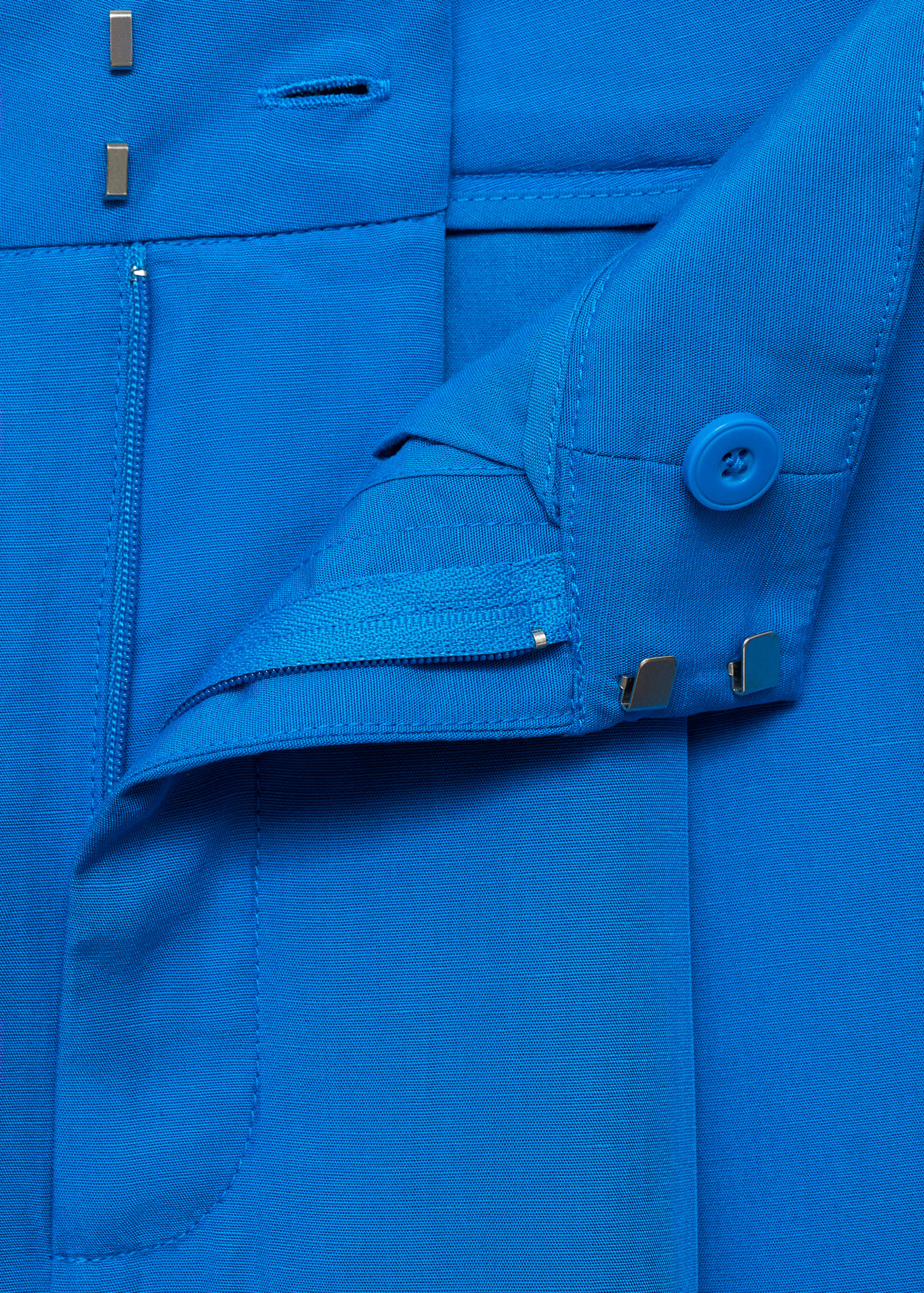 Lyocell pleated bermuda shorts - Details of the article 8