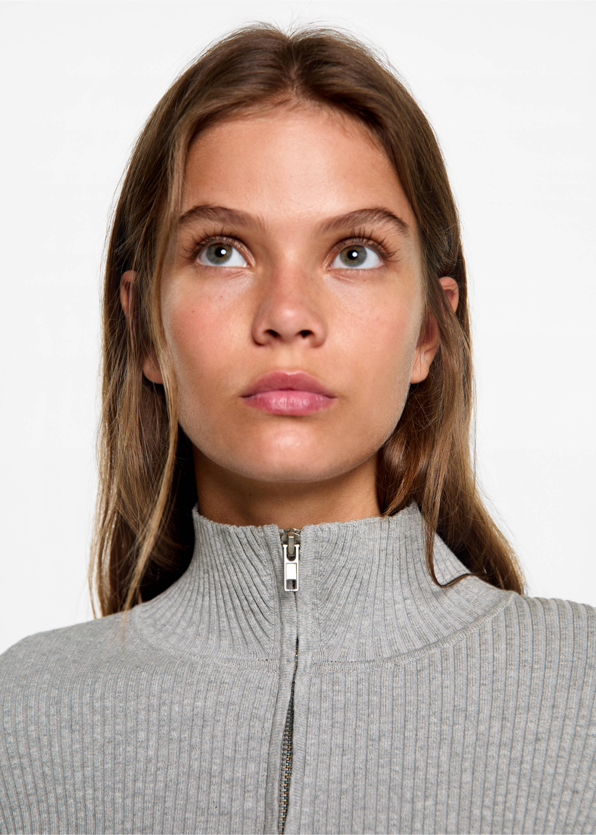 Zipped knit cardigan - Details of the article 1, Grey. Ref: 77074040-00.