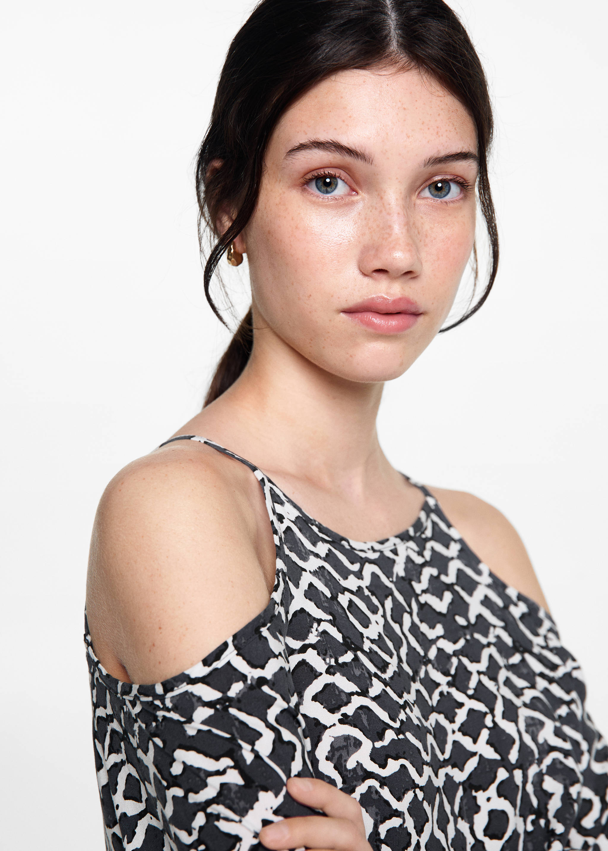 Blusa estampada detalle abertura - Detalle del artículo 1