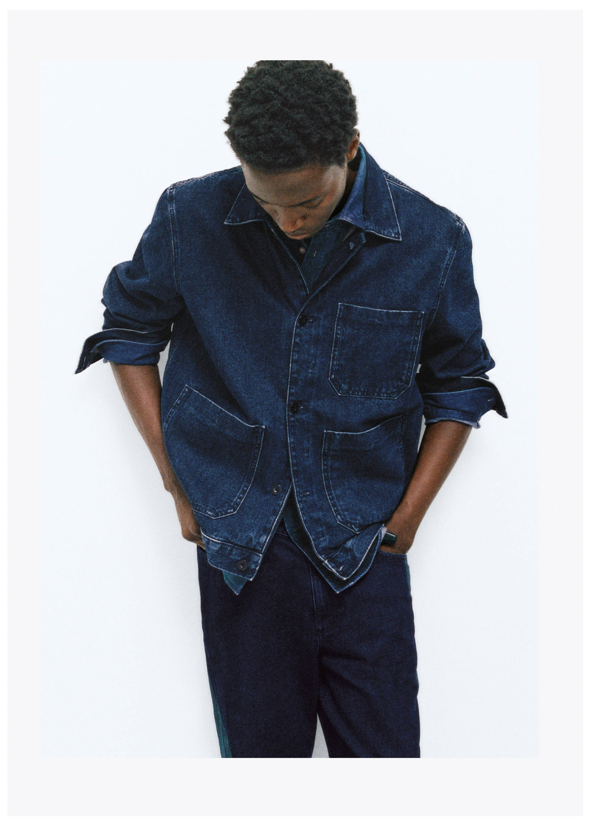 Spijkerjack met zakken - Detail van het artikel 3, Donkerblauw. Ref: 77074440-00.