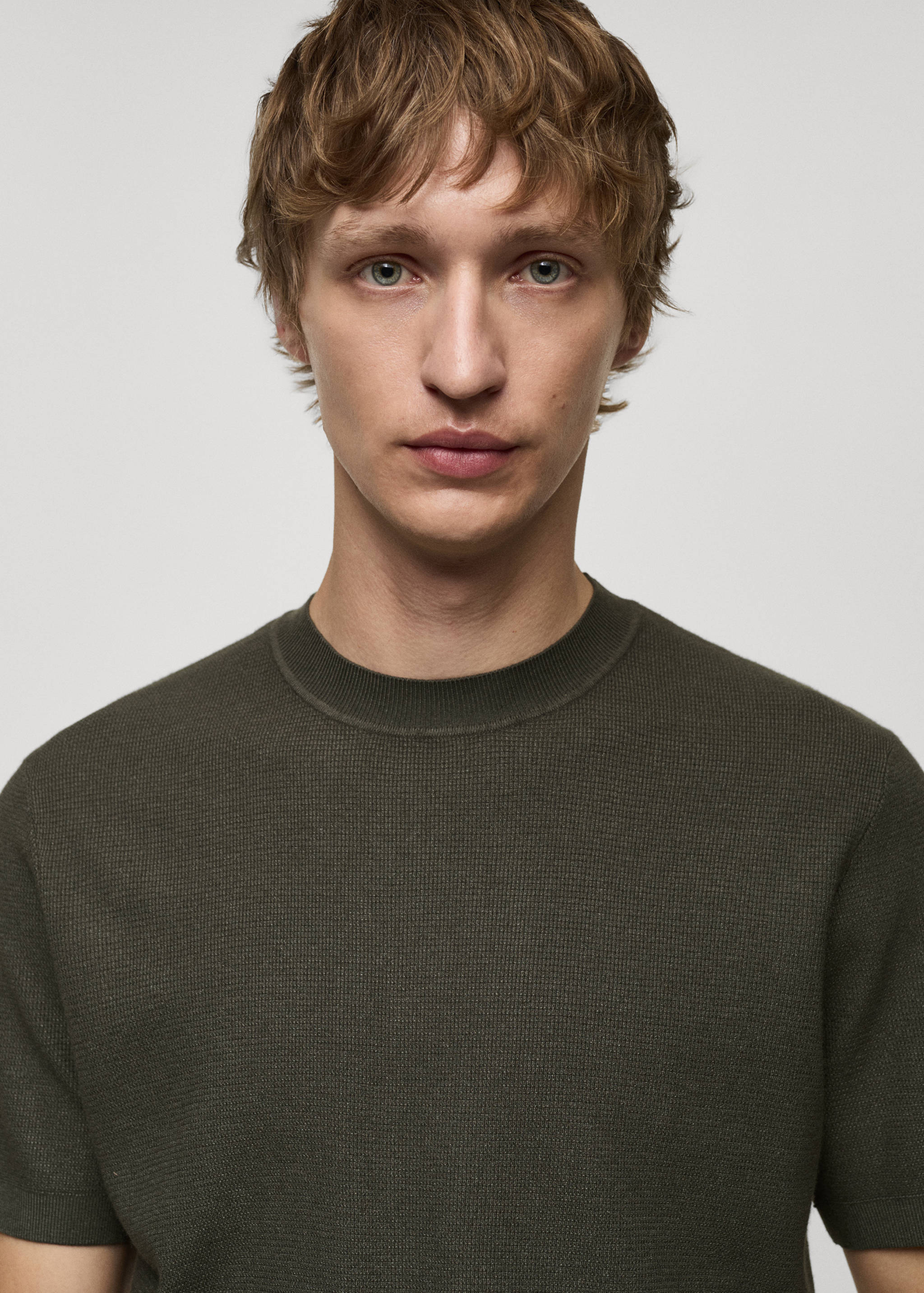 Structured knitted t-shirt - Details of the article 1