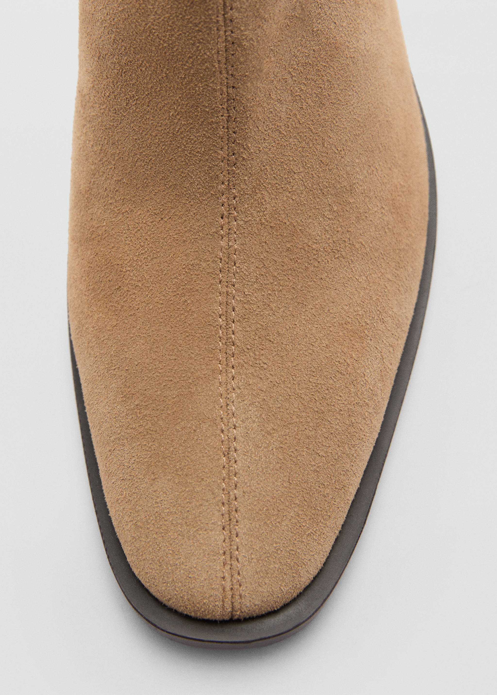 Leather heeled boots - Details of the article 2