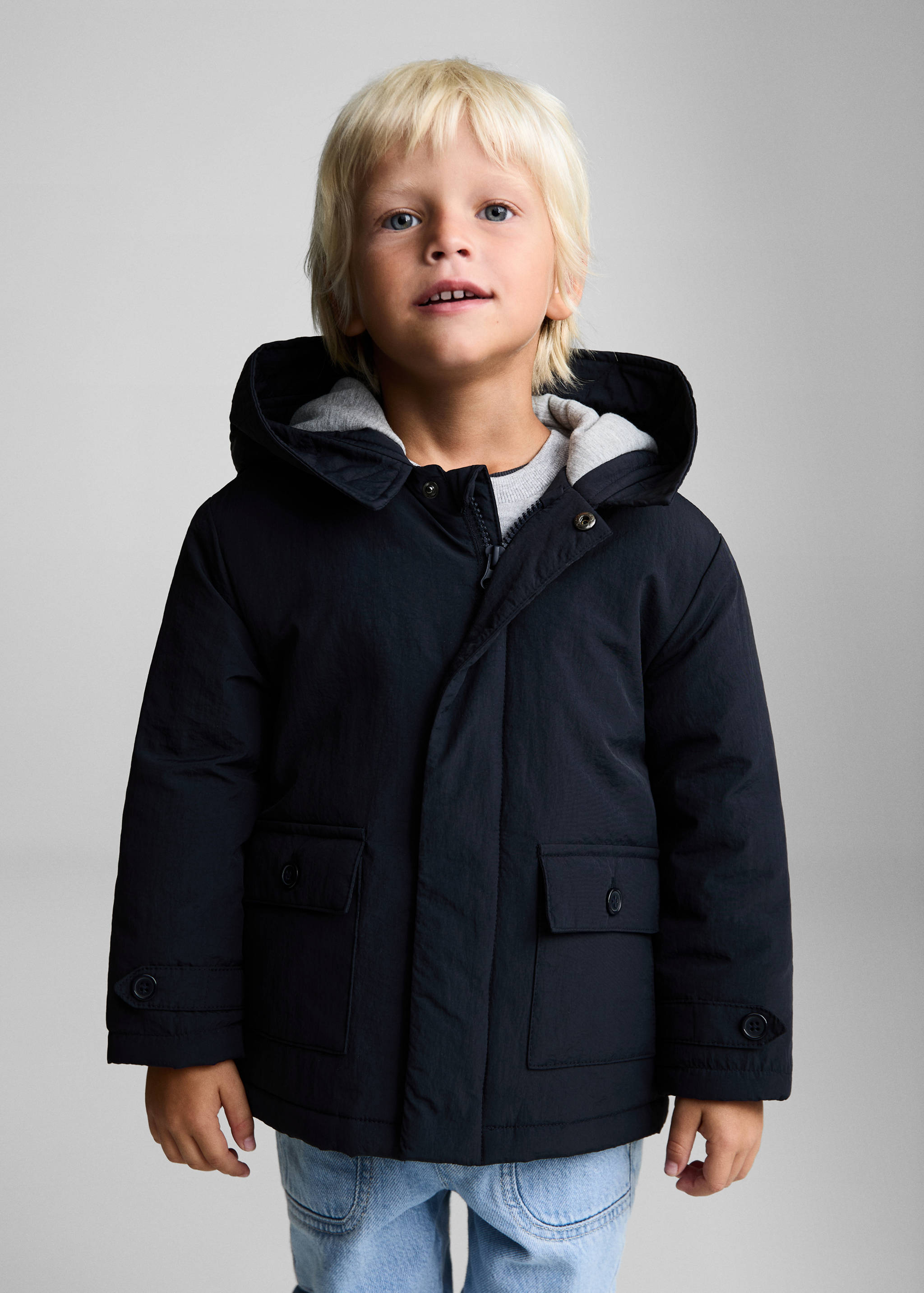 Kapuzenanorak mit Taschen - Mittlere Ansicht