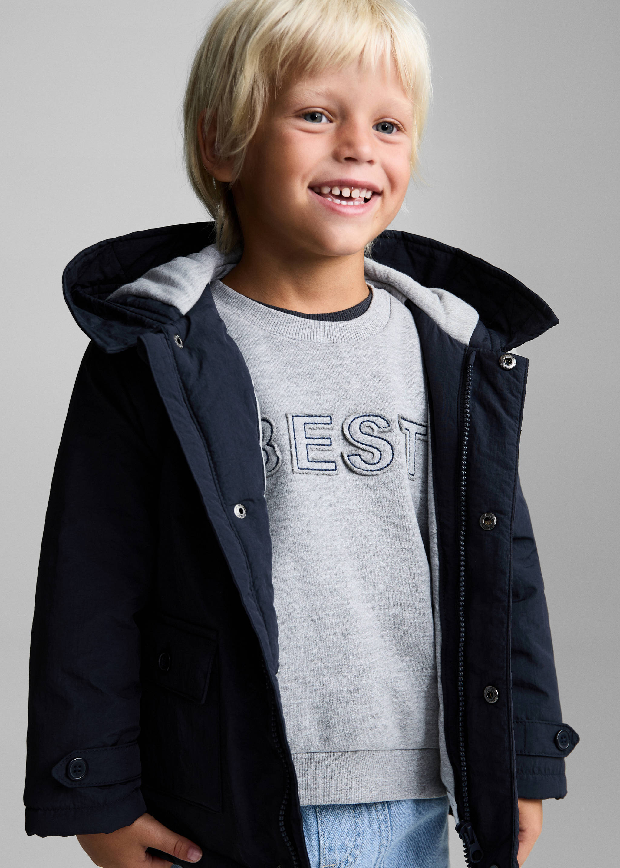 Kapuzenanorak mit Taschen - Detail des Artikels 4