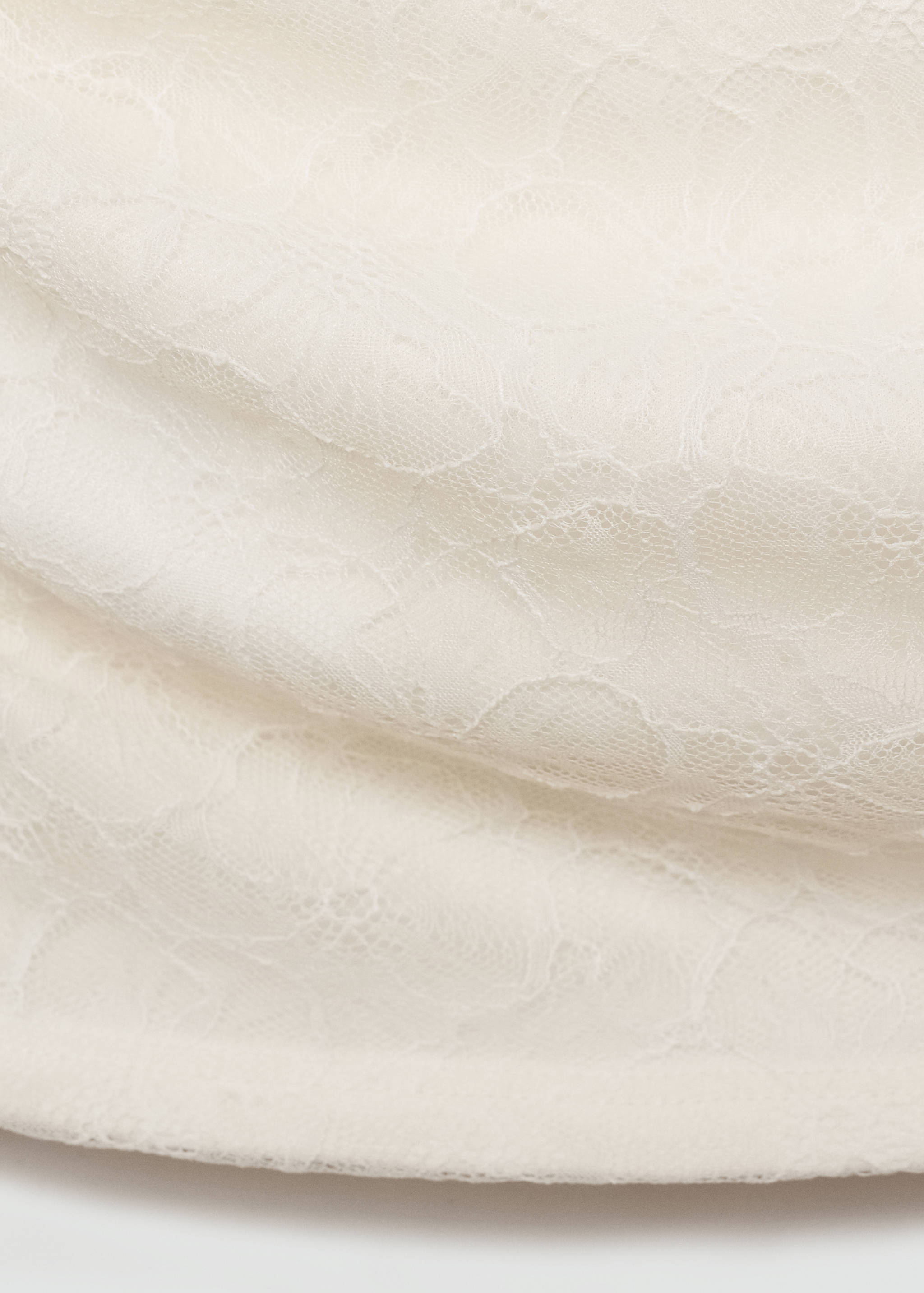 Schulterfreies T-Shirt aus Spitze - Detail des Artikels 0