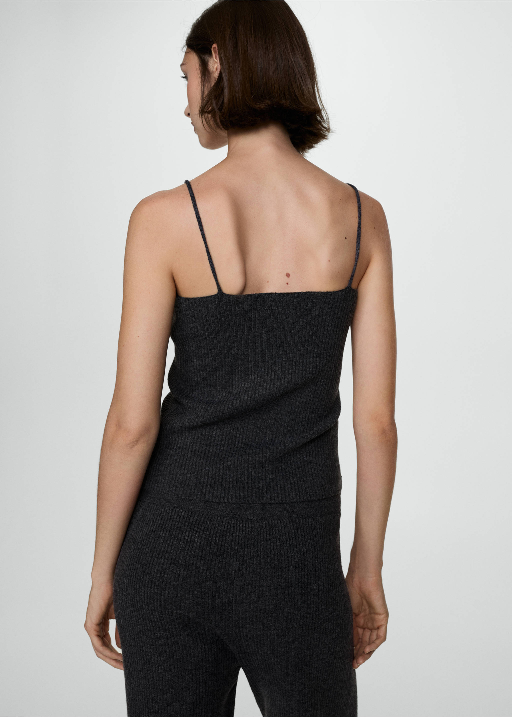 Geripptes Top - Rückseite des Artikels, Anthrazit. Ref: 77075630-00.