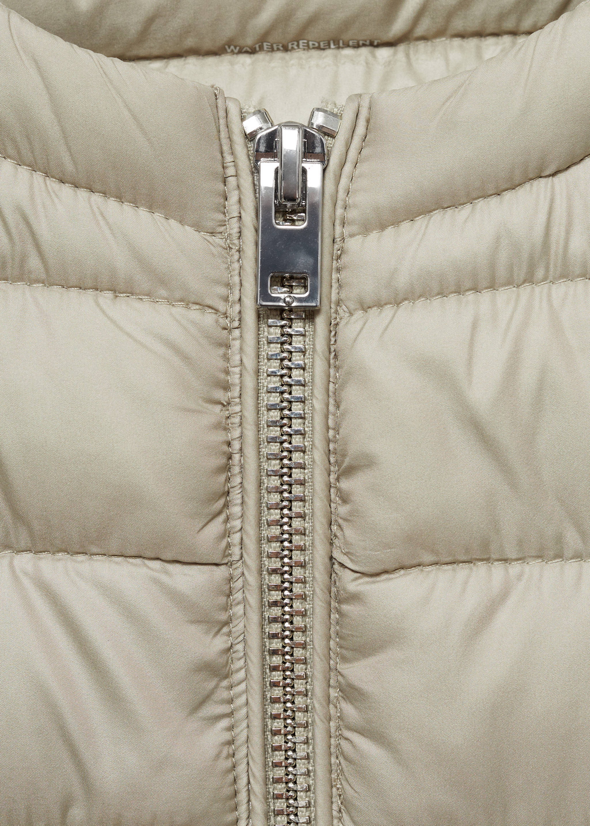 Quilted gilet - Details of the article 8